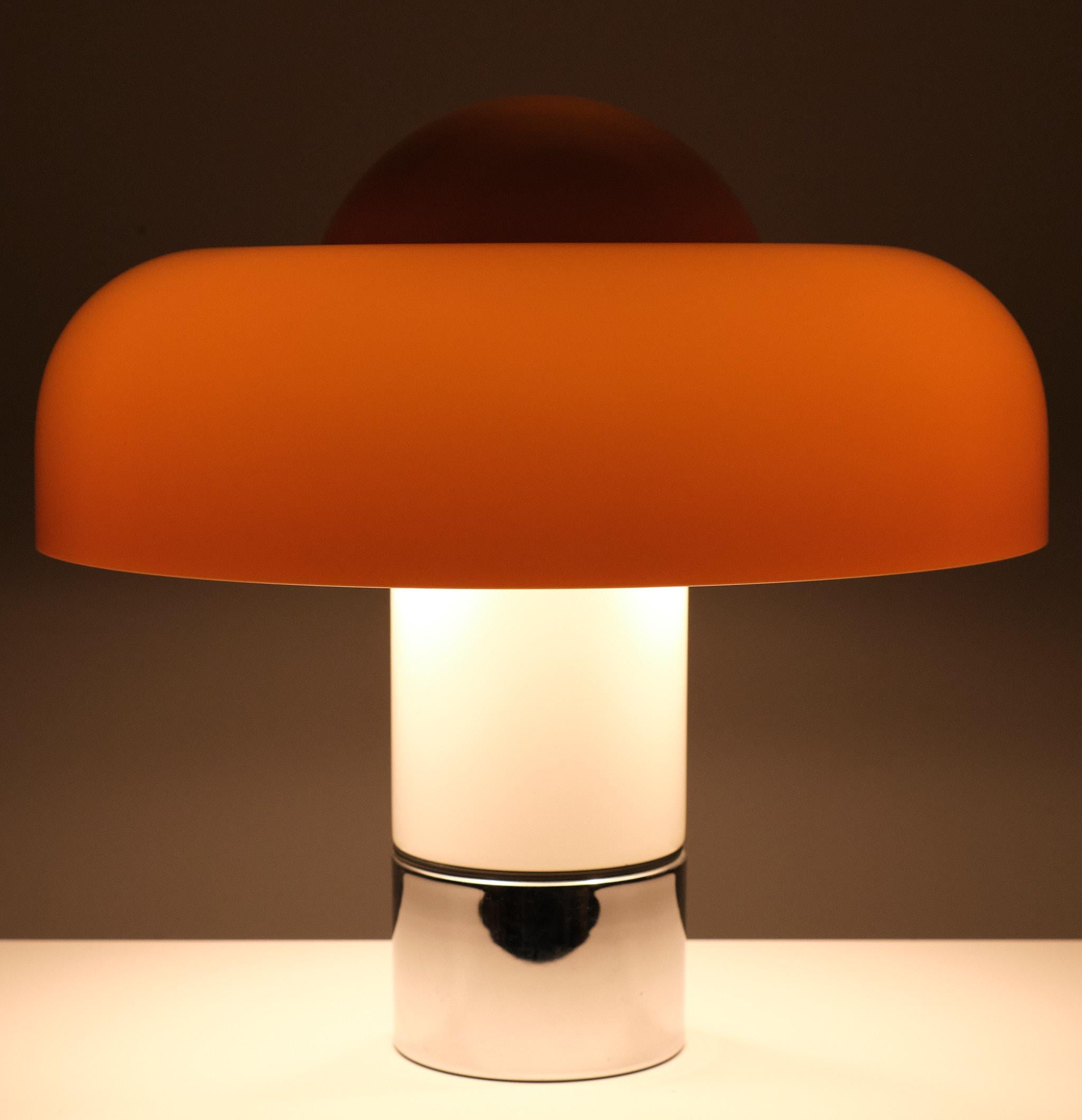 ‘Brumbry’ Table Lamp by Luigi Massoni for Harvey Guzzini    6
