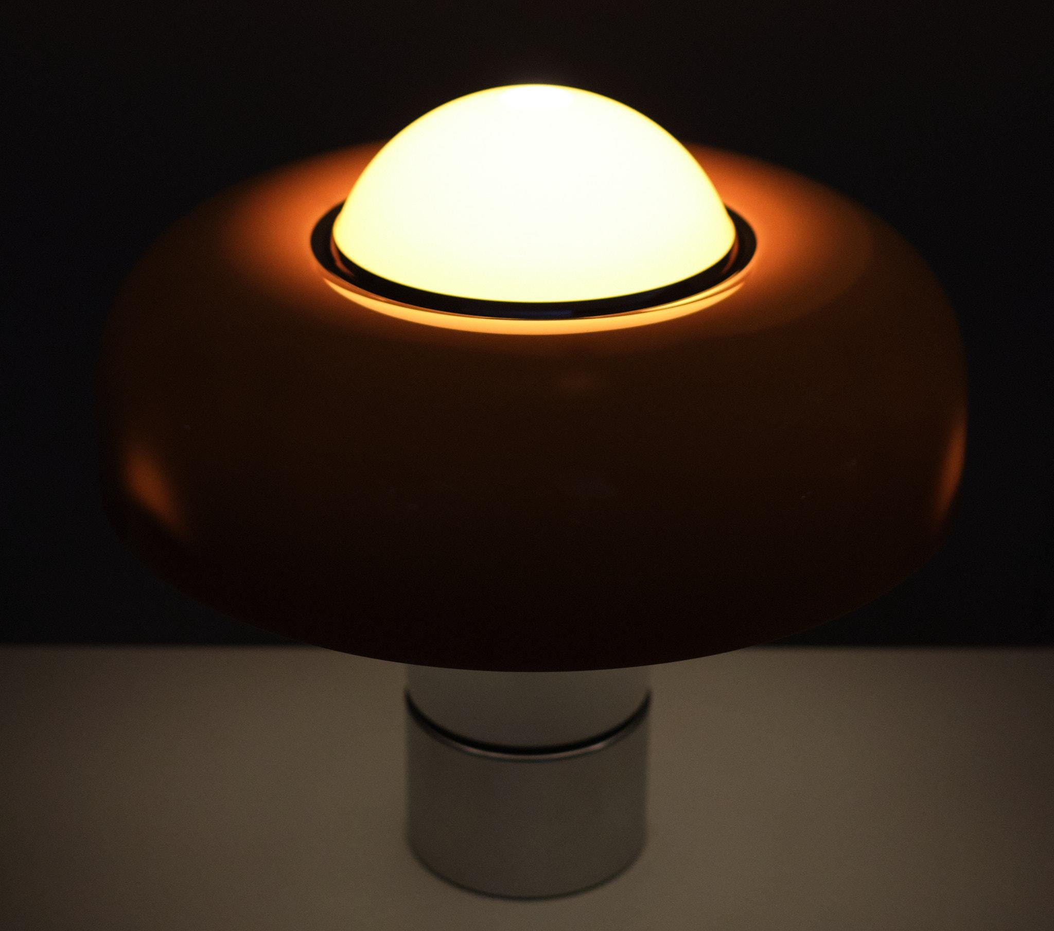 ‘Brumbry’ Table Lamp by Luigi Massoni for Harvey Guzzini    8