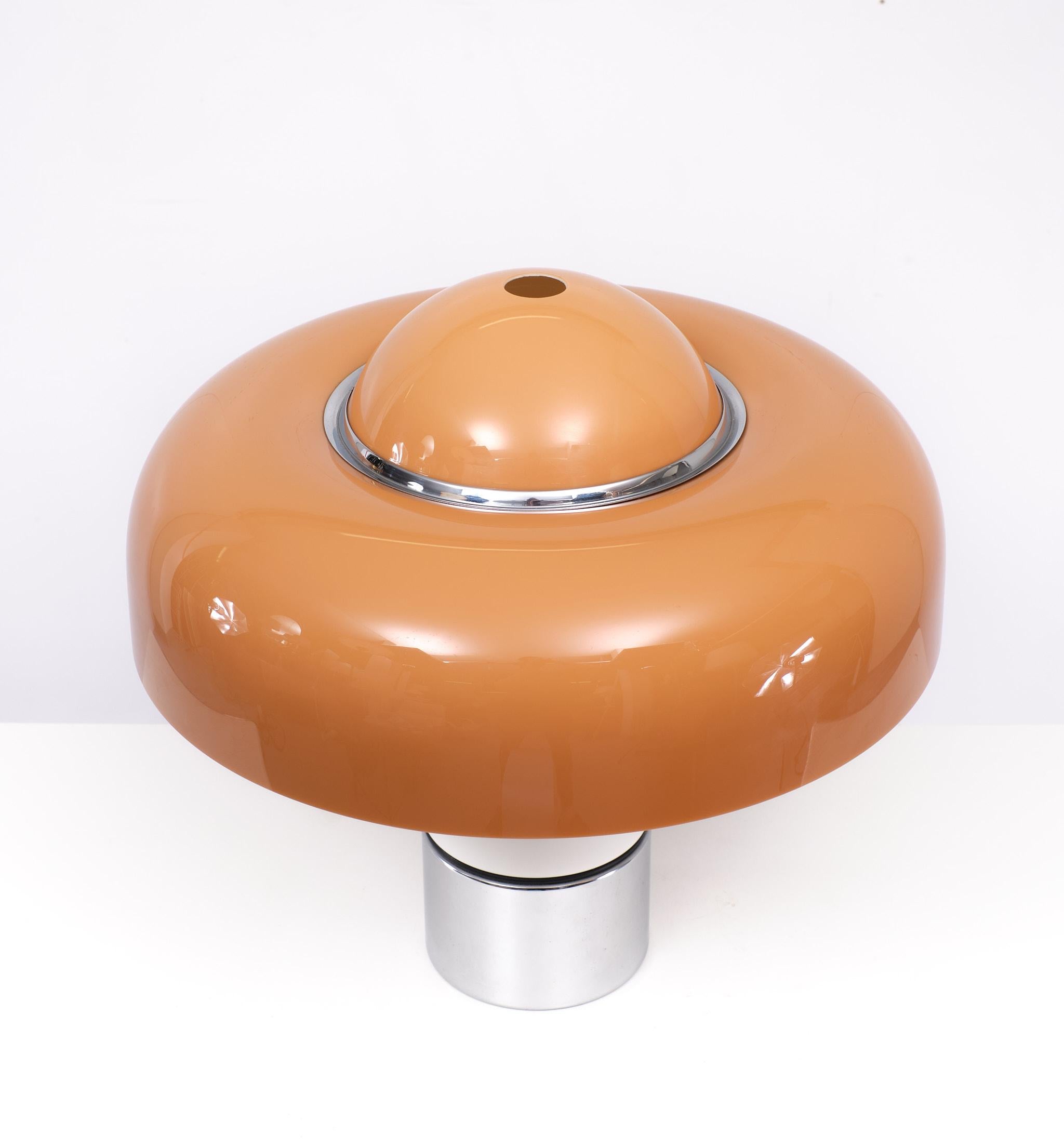 Acrylic ‘Brumbry’ Table Lamp by Luigi Massoni for Harvey Guzzini   
