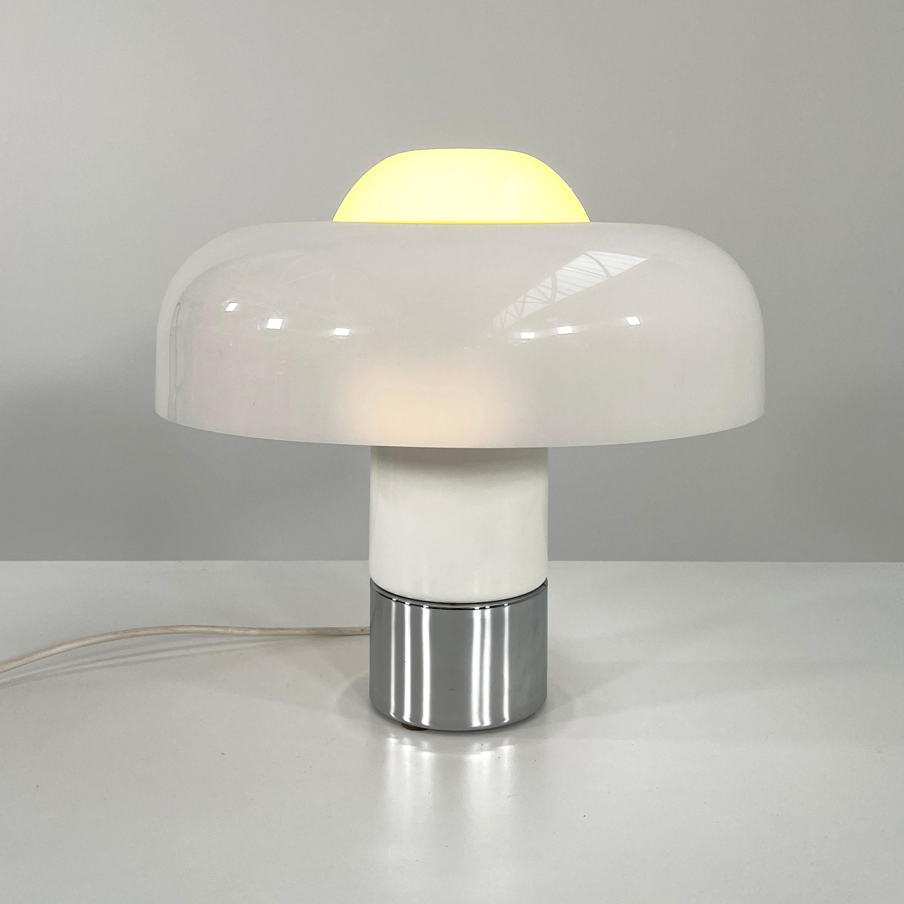 Brumbury Table Lamp by Luigi Massoni for Guzzini, 1970s In Good Condition In Ixelles, Bruxelles