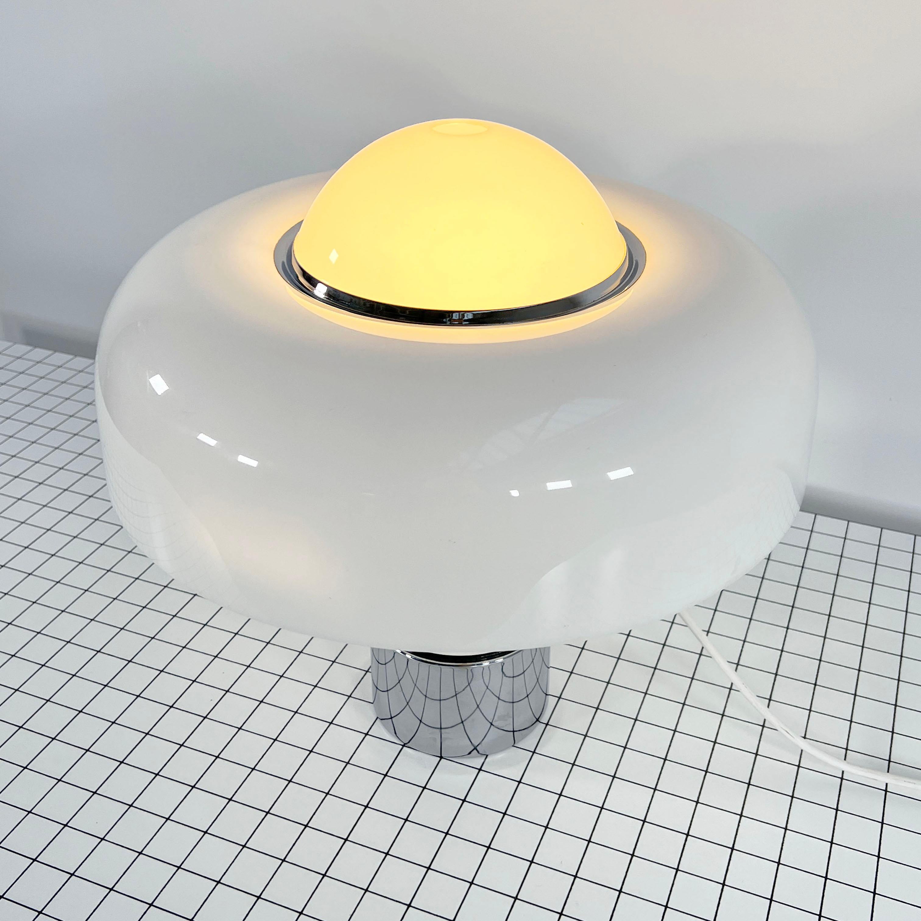 Late 20th Century Brumbury Table Lamp by Luigi Massoni for Guzzini, 1970s For Sale