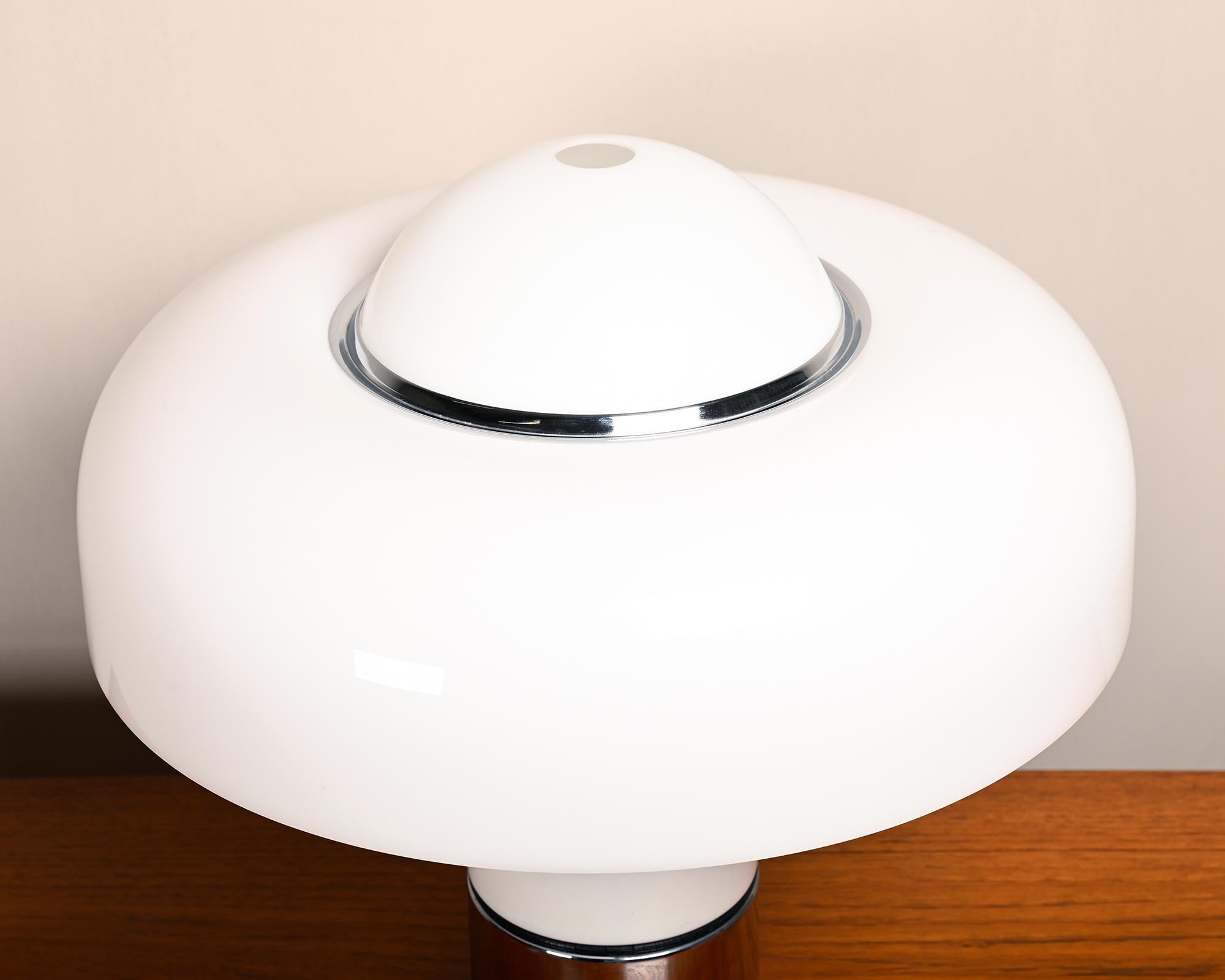 Brumbury Table Lamp chrome and white by Luigi Massoni for Guzzini Italy, 1970s 2