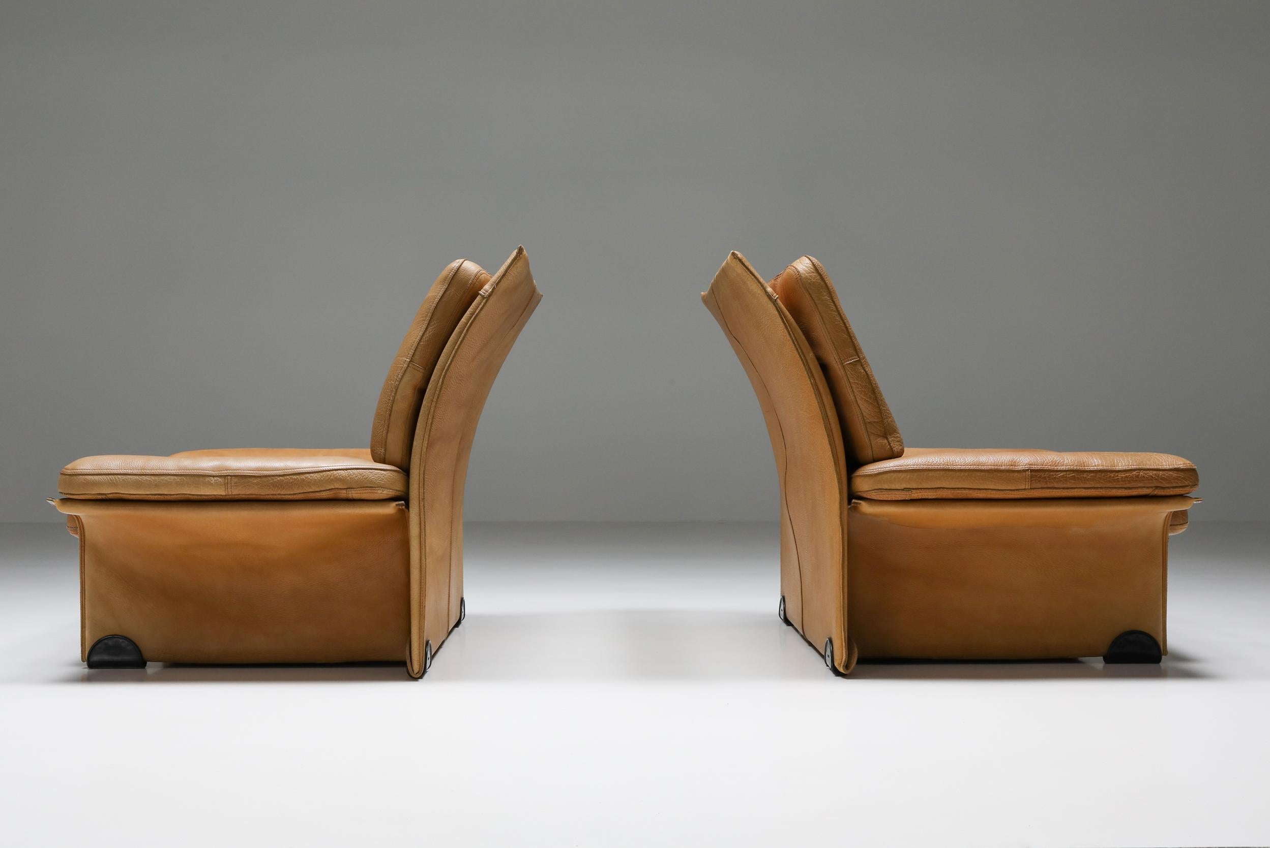 Italian Brunati Camel Leather Club Chairs, Mid-Century Modern, Italy, 1970's For Sale