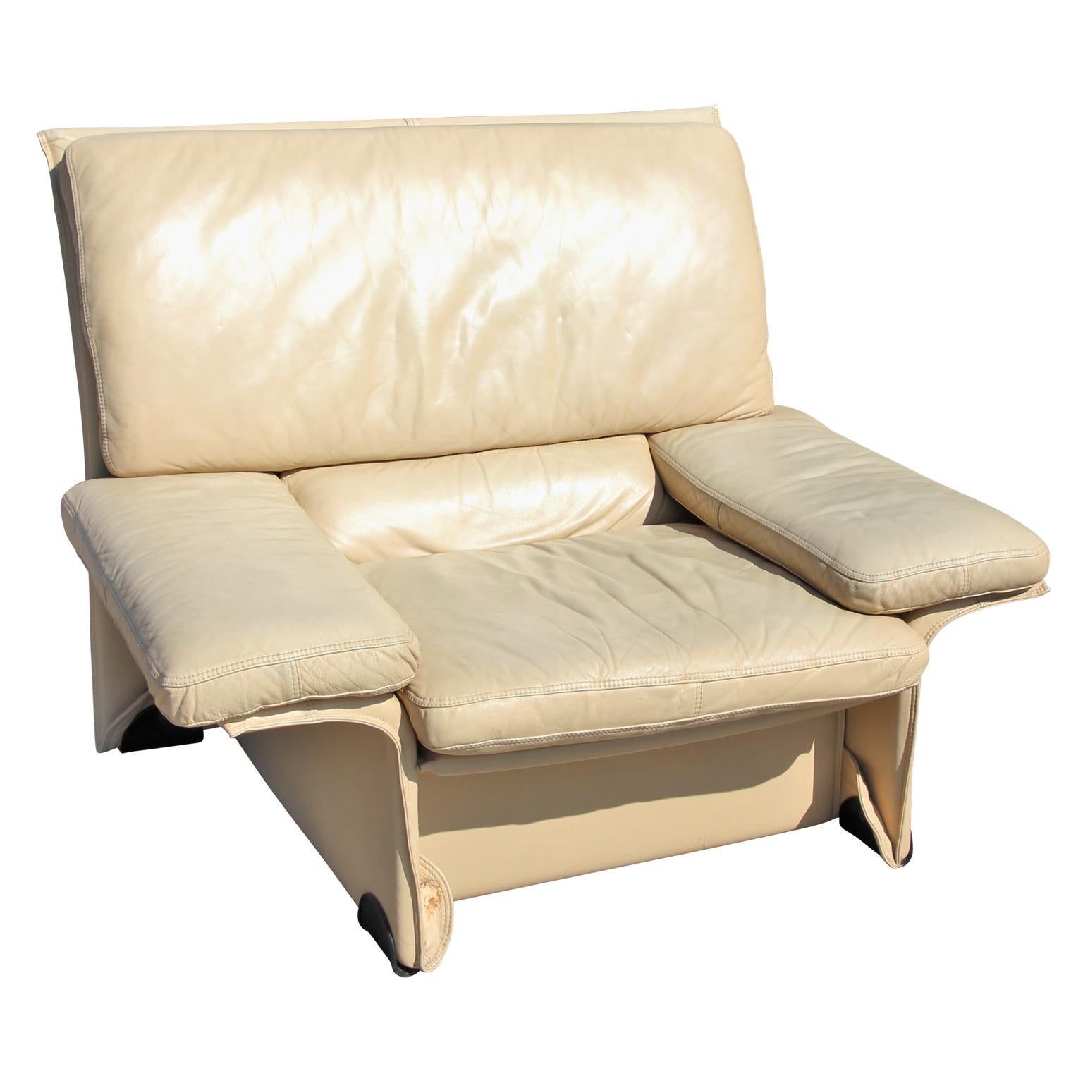 Post-Modern Brunati Postmodern Italian Cream Leather Lounge Chair and Ottoman