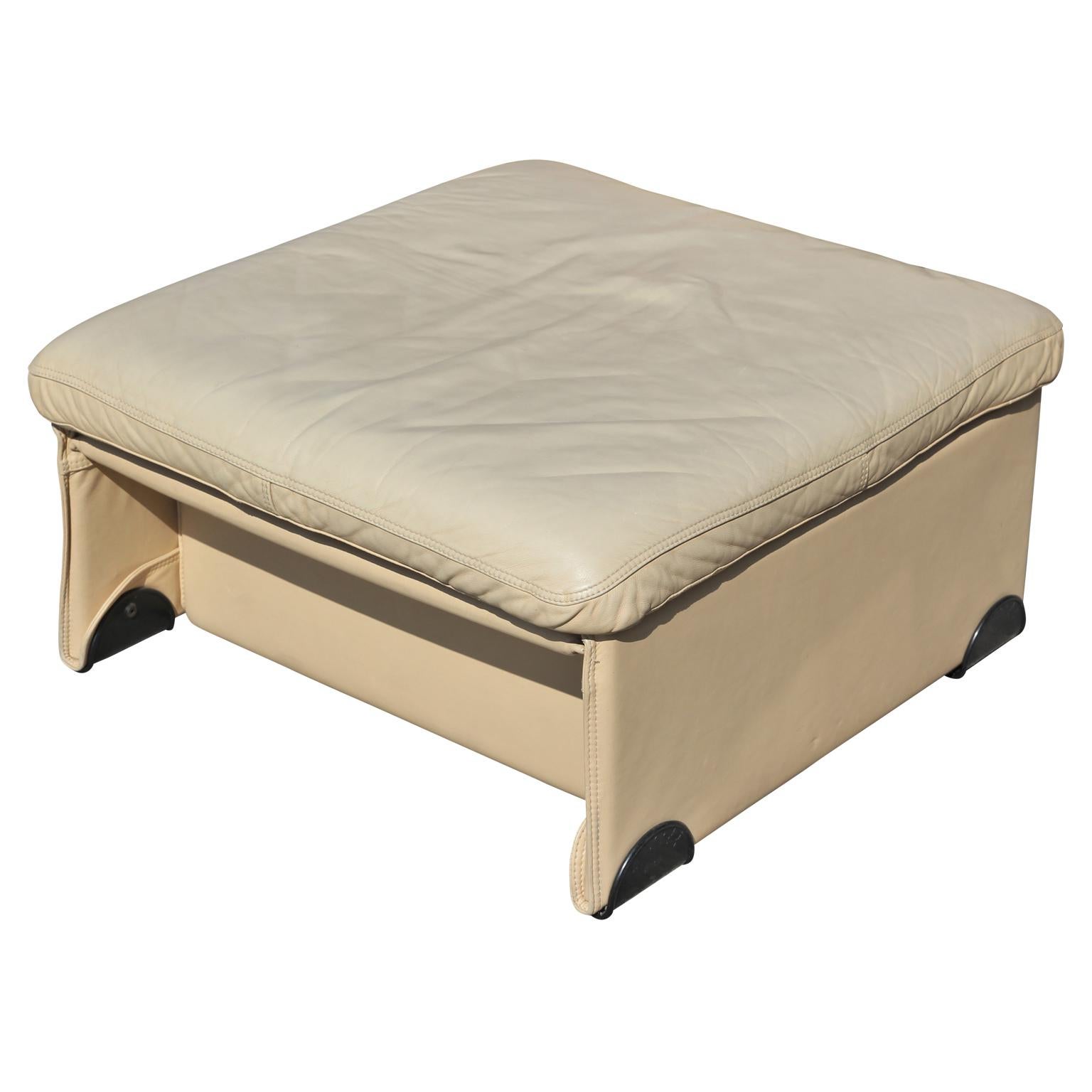 Brunati Postmodern Italian Cream Leather Lounge Chair and Ottoman 3