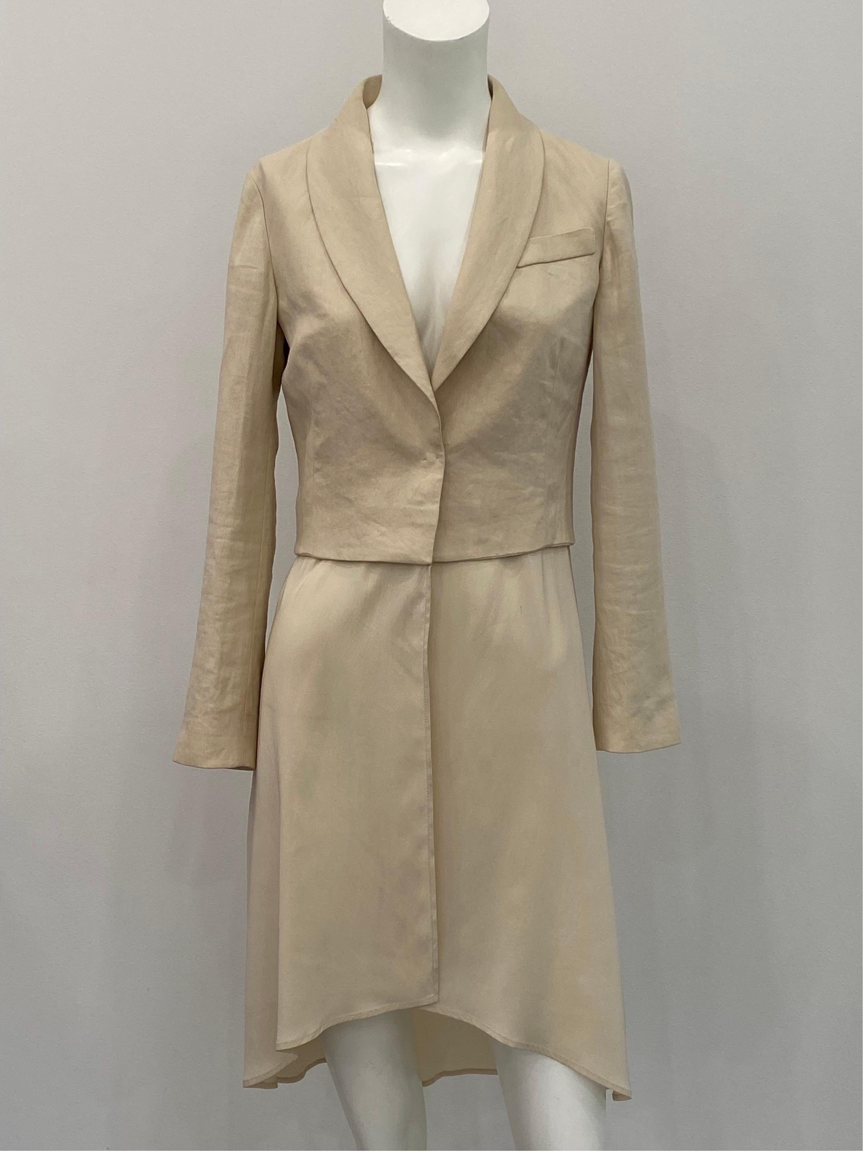 Brunello Cucinelli Beige Cotton with Chiffon Bottom Long Jacket - Sz 38. This very chic cotton and chiffon jacket has a long sleeve, 4 button detail at the end of each sleeves, 1 small faux pocket above the left breast area, a rounded v shaped