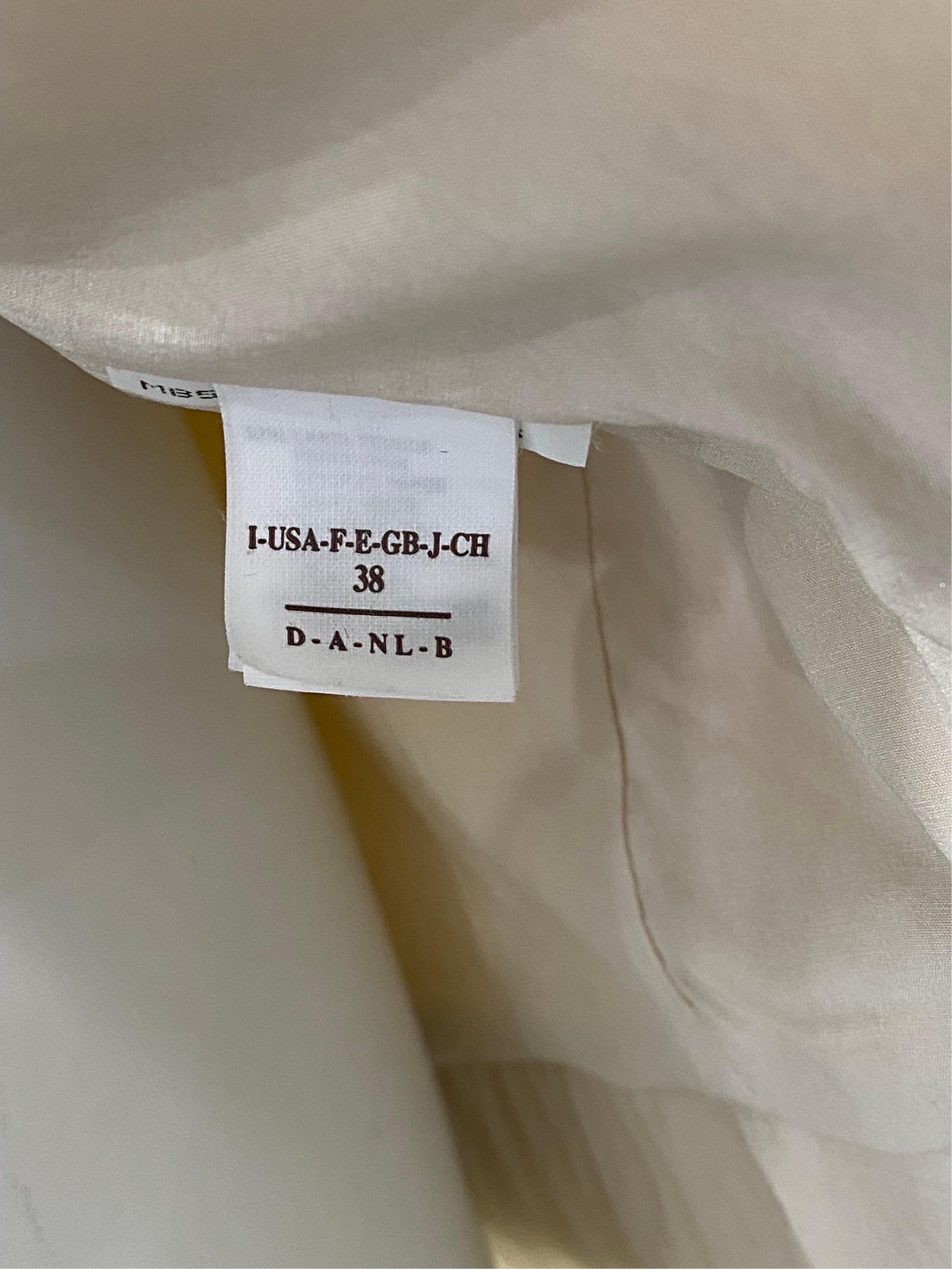 Giacca lunga Brunello Cucinelli in cotone beige con fondo in chiffon - Sz 38 in vendita 4