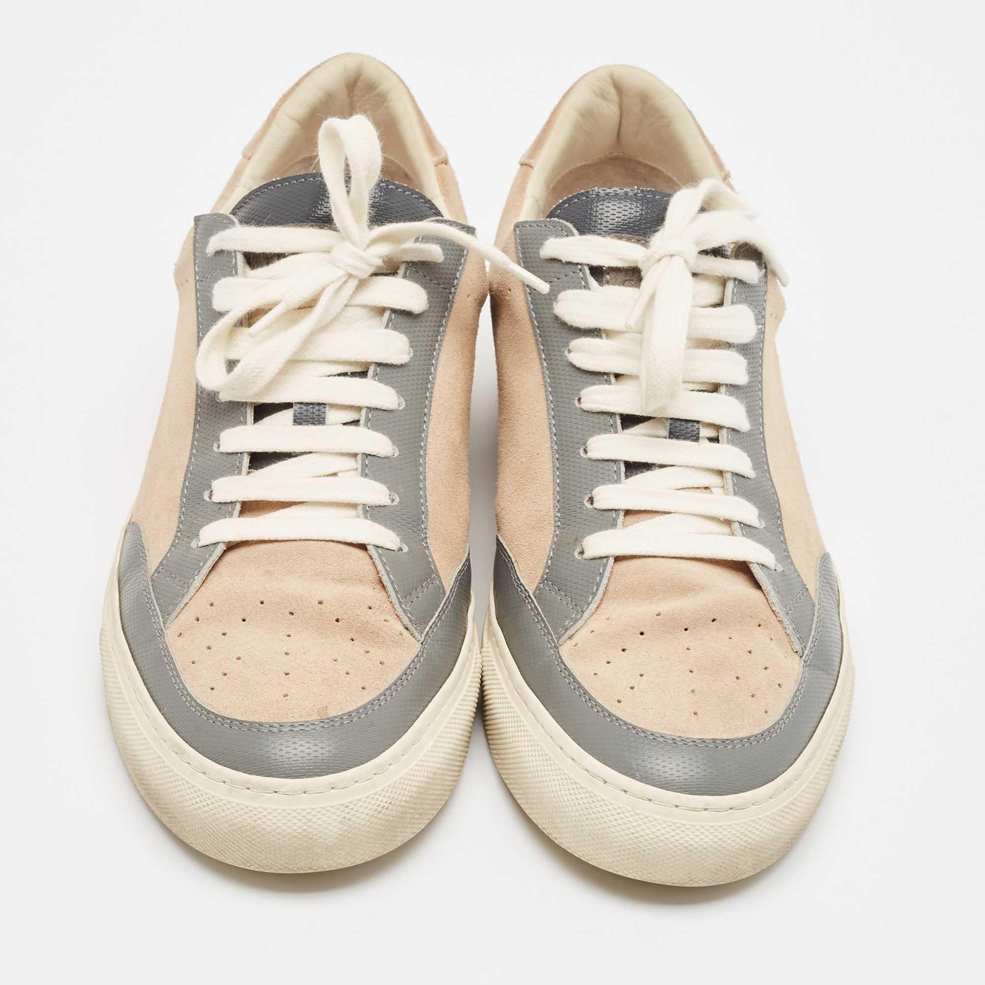 Beige Brunello Cucinelli baskets à lacets en cuir et daim beige/gris taille 41 en vente