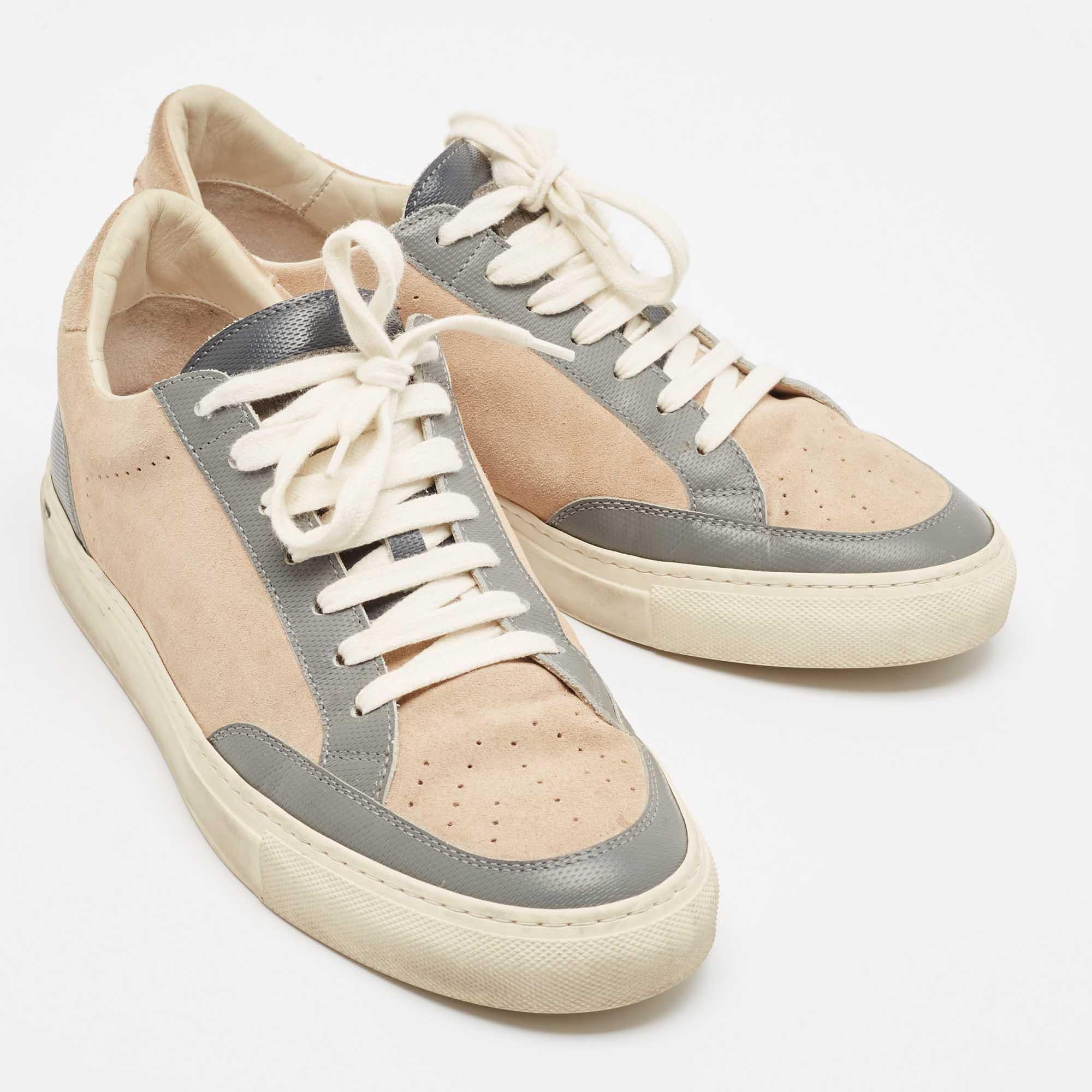 Brunello Cucinelli baskets à lacets en cuir et daim beige/gris taille 41 Bon état - En vente à Dubai, Al Qouz 2