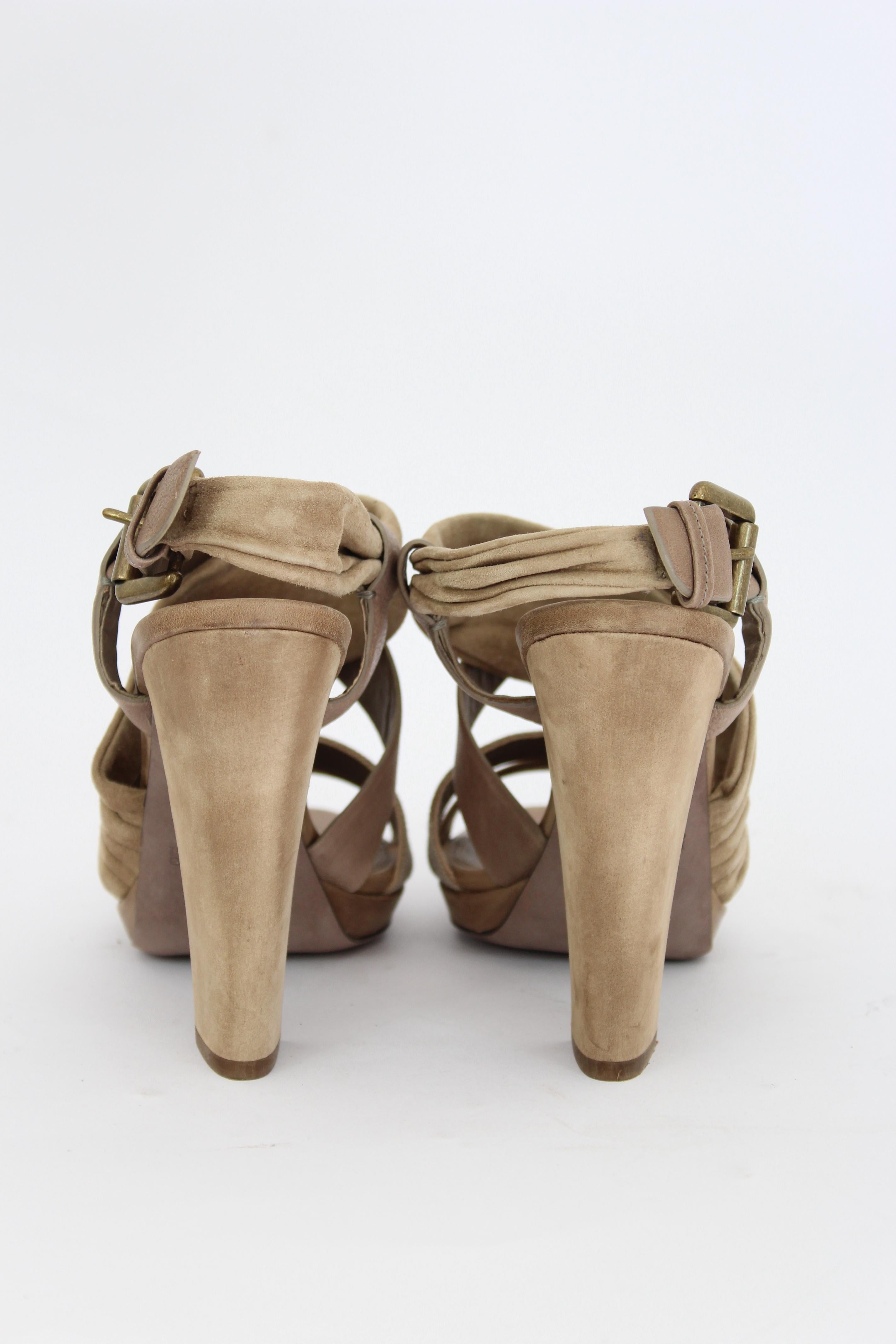 Brunello Cucinelli Beige Suede Leather Sandals Heels Shoes In Excellent Condition For Sale In Brindisi, Bt