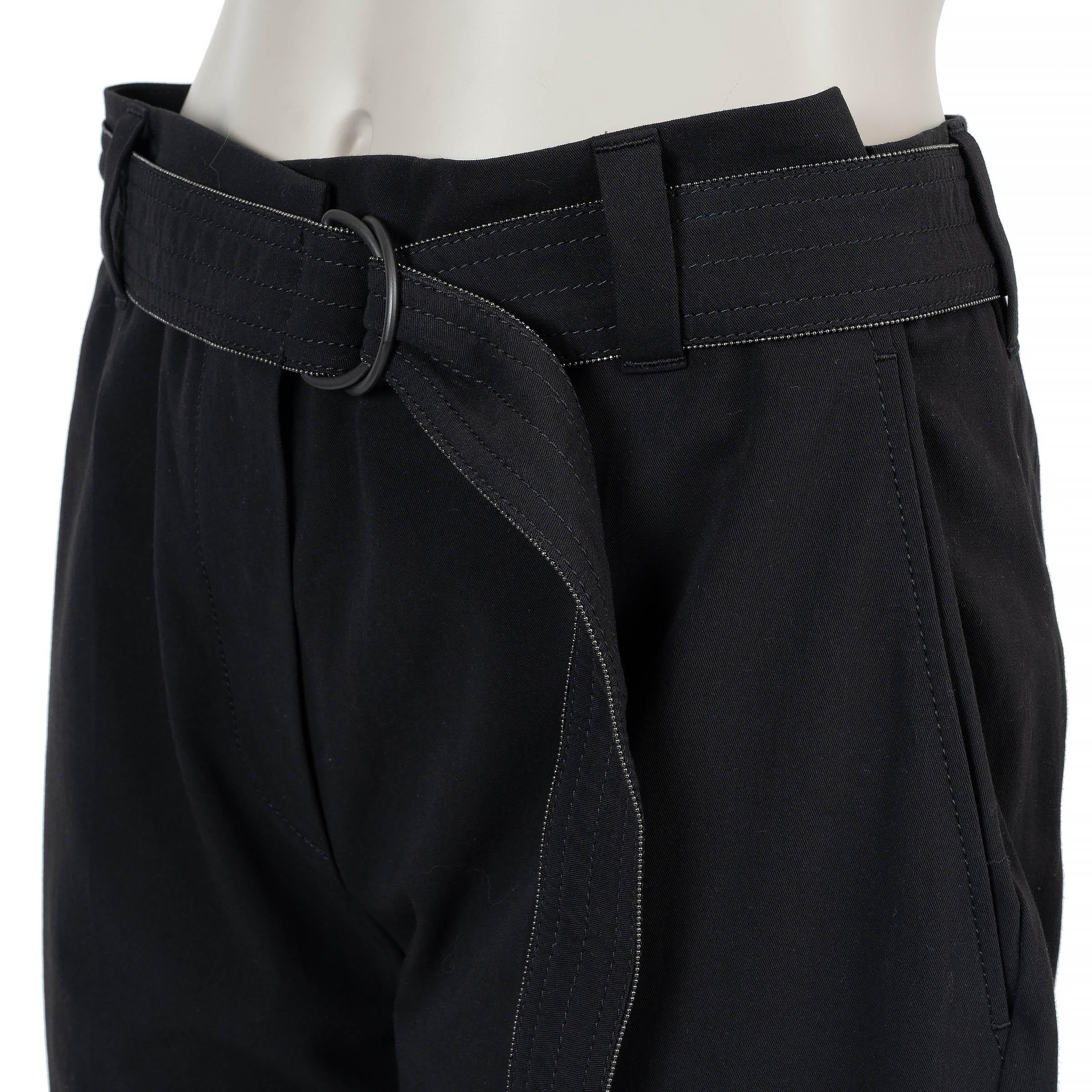 BRUNELLO CUCINELLI black cotton MONILI TRIM BELTED Pants 44 L In Excellent Condition For Sale In Zürich, CH