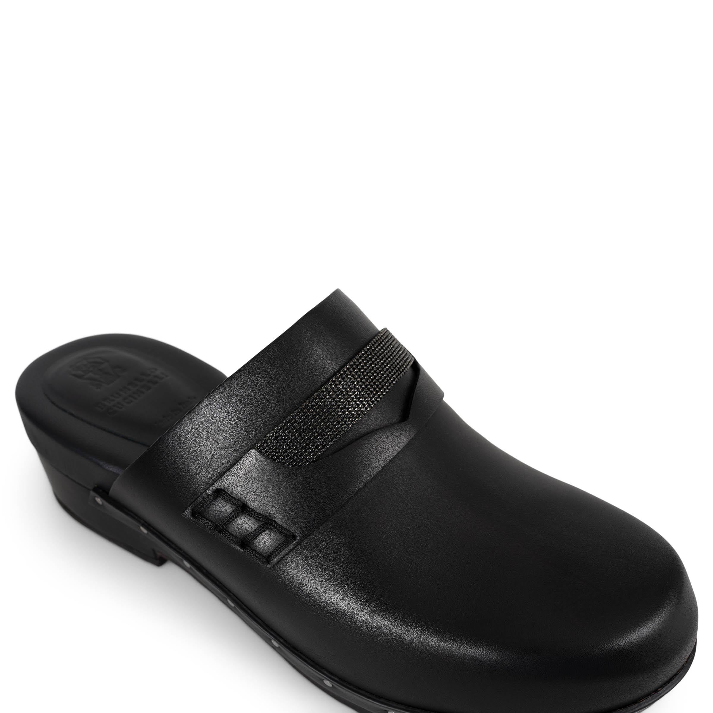 BRUNELLO CUCINELLI Schwarzes Leder 2022 MONILI CLOGS flache Schuhe aus Leder 38 im Angebot 2