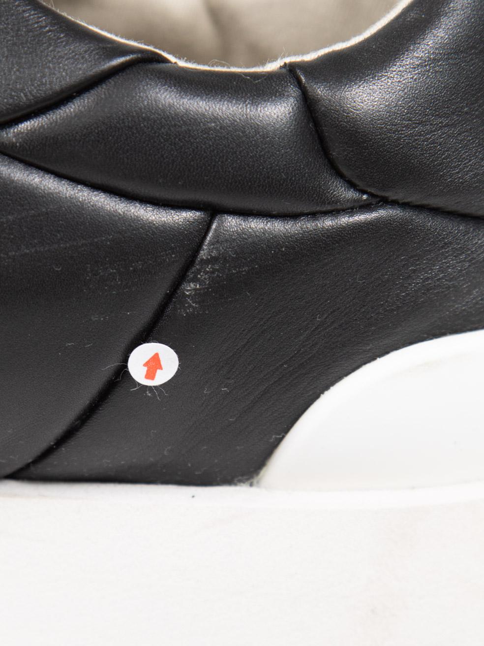 Brunello Cucinelli Chaussures noires avec chaînes en monili Taille IT 41 en vente 5