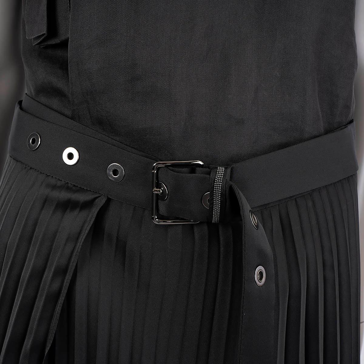 BRUNELLO CUCINELLI black polyester PLEATE BELTED WRAP Skirt 42 M In Excellent Condition In Zürich, CH