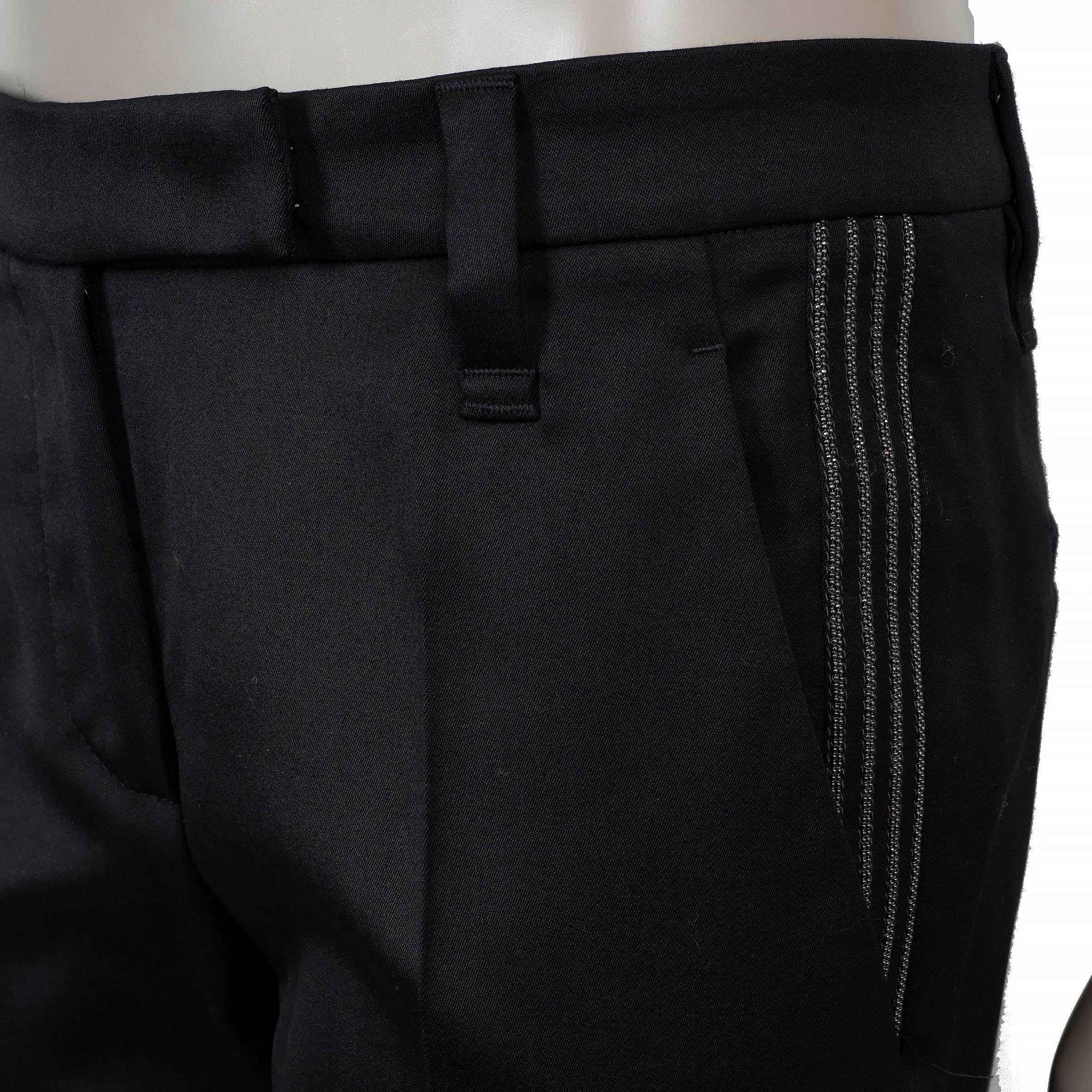BRUNELLO CUCINELLI Pantalon MONILI SIDE STRIPE 2018 en laine satinée noire 42 M Excellent état - En vente à Zürich, CH
