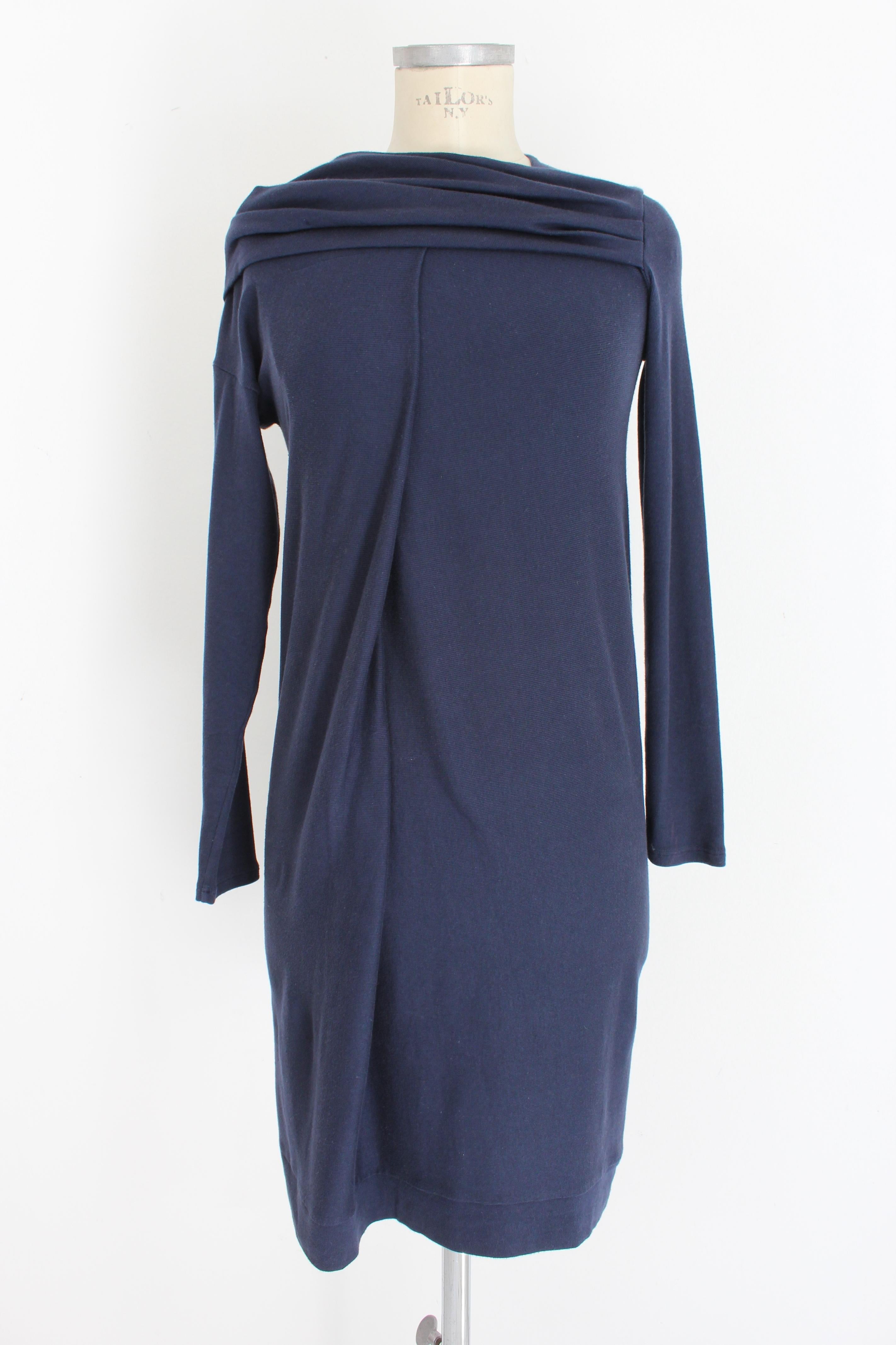 Brunello Cucinelli 2000s woman dress. Sheath dress, close-fitting to the body, with embossed collar. Blue color, 94% cotton, 6% lycra fabric. Made in Italy.

Condition: Excellent

Item used few times, it remains in its excellent condition. There are