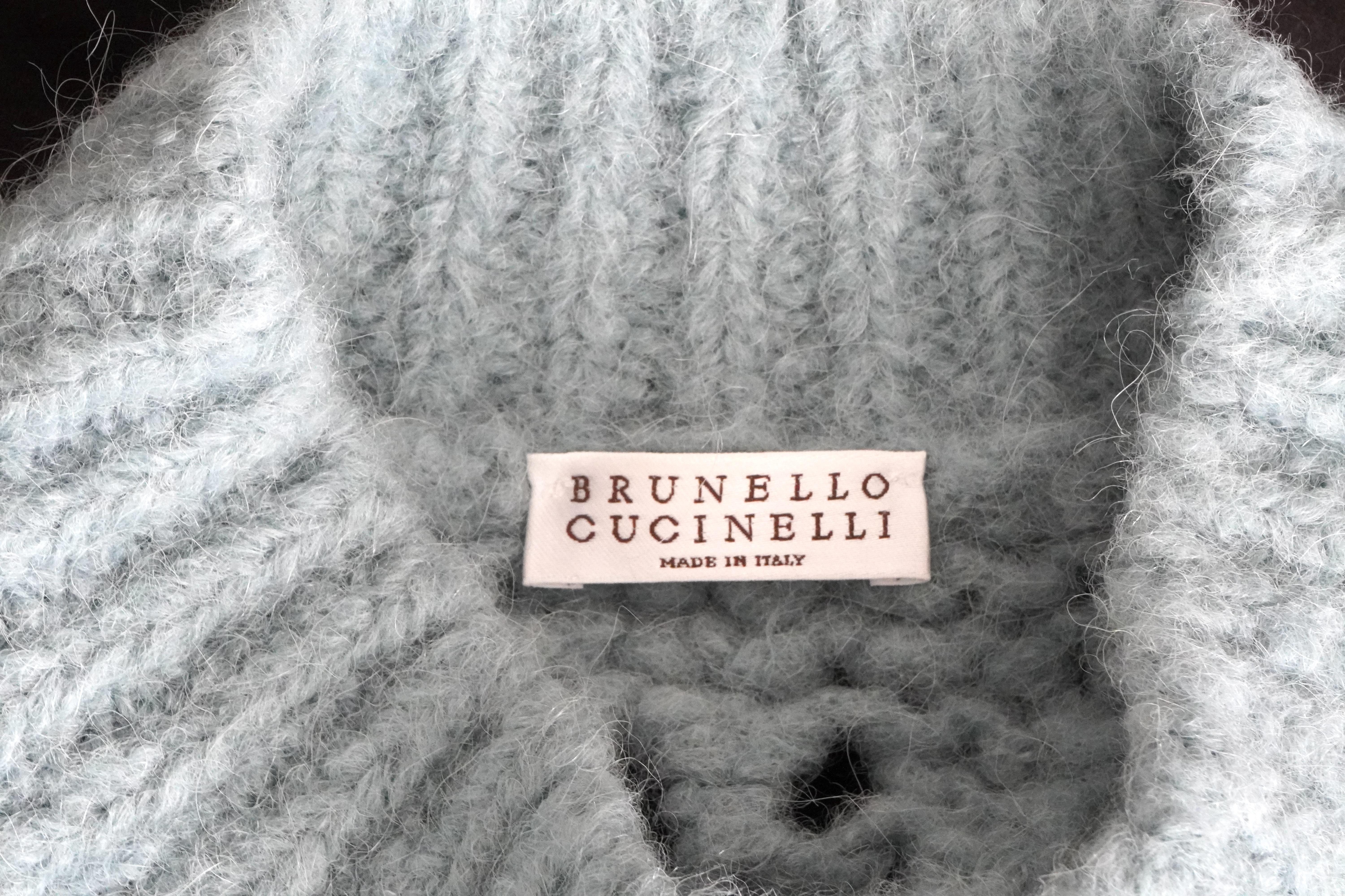 Brunello Cucinelli pull bleu sans manches à col bénitier  en vente 4
