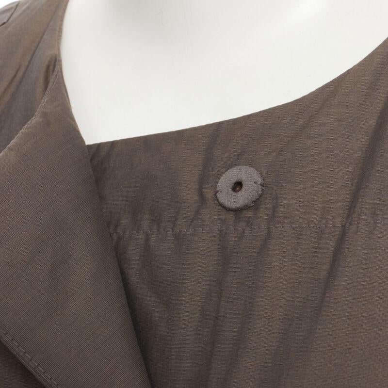 Brunello Cucinelli marrone in cotone misto seta con cintura e polsino imbottito IT42 M in vendita 5