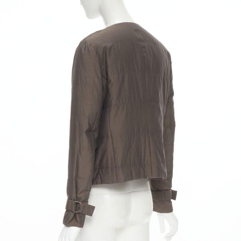 Brunello Cucinelli marrone in cotone misto seta con cintura e polsino imbottito IT42 M in vendita 2
