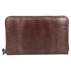 Pochette con zip in pelle di lucertola marrone di Brunello Cucinelli