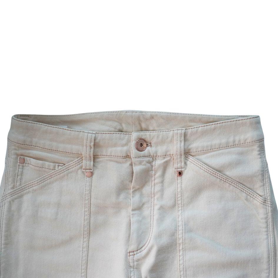 Brunello Cucinelli Cream Baggy Straight Leg Cargo Jean Pants In Excellent Condition For Sale In Beverly Hills, CA