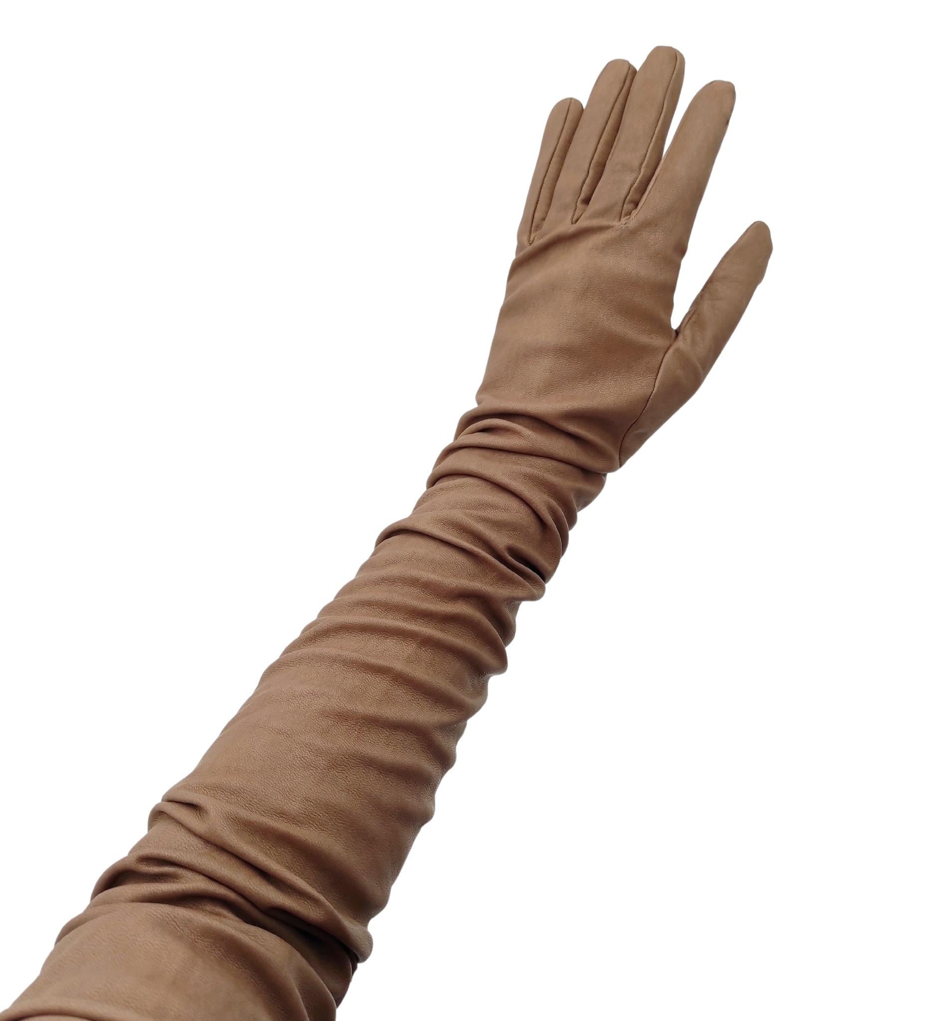 Brown Brunello Cucinelli extra long tan leather gloves For Sale
