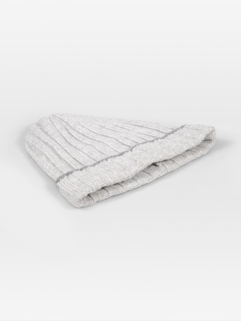 CONDITION is Very Good. Hardly any visible wear to hat is evident on this used Brunello Cucinelli designer resale item.
 
 
 
 Details
 
 
 Grey
 
 Cashmere
 
 Knitted beanie
 
 Stretchy
 
 Dark grey knit trim
 
 
 
 
 
 Made in Italy¬†
 

 
