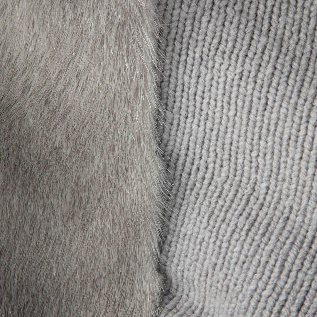 Brunello Cucinelli Graue Kaschmir-Strickjacke aus Nerzpelz mit Nerzpelz Größe S (Braun) im Angebot