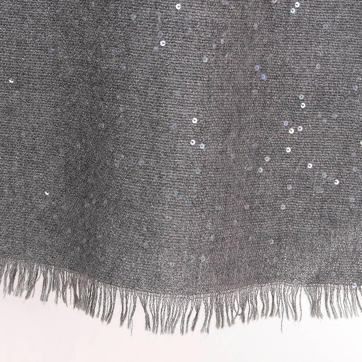 BRUNELLO CUCINELLI grey cashmere & silk SEQUIN EMBELLISHED Shawl Scarf In Excellent Condition In Zürich, CH