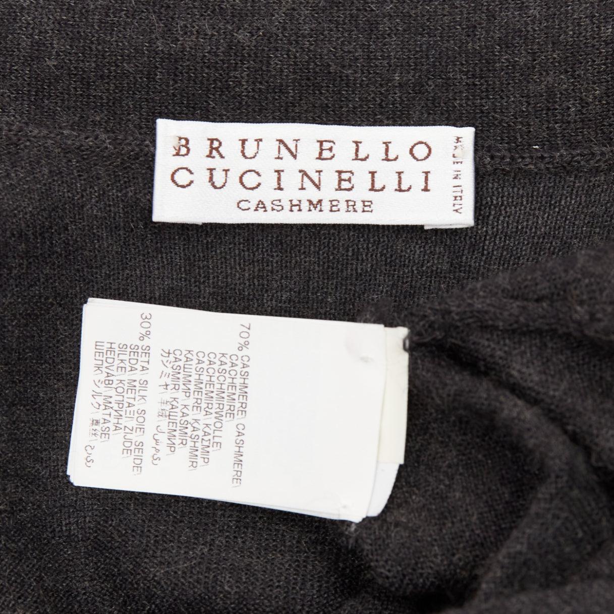 Brunello Cucinelli grigio cashmere seta catena argento collo a V maglione XXS in vendita 3