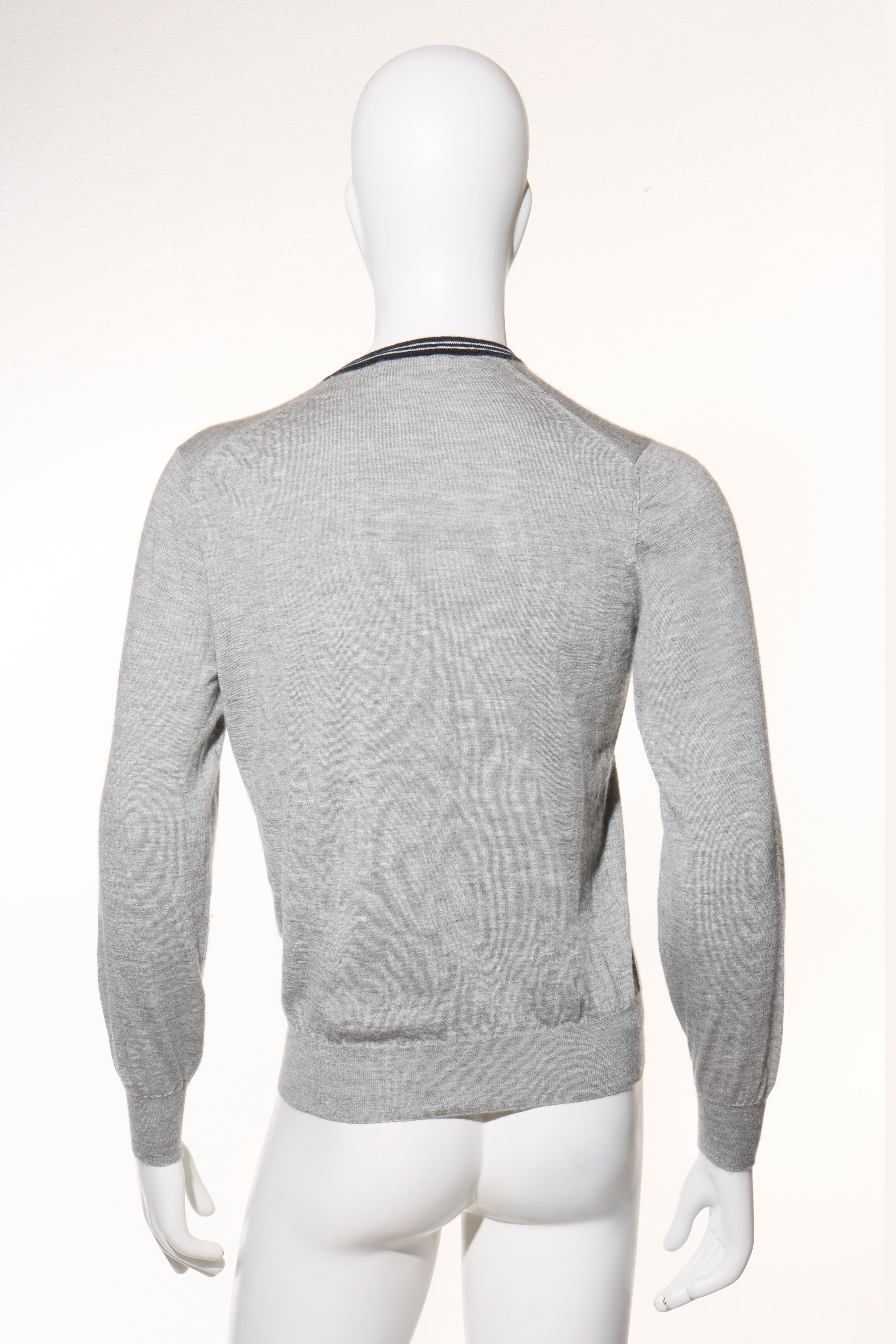 Brunello Cucinelli Grey Cashmere-Silk V-Neck Sweater, Made in Italy Pour hommes en vente