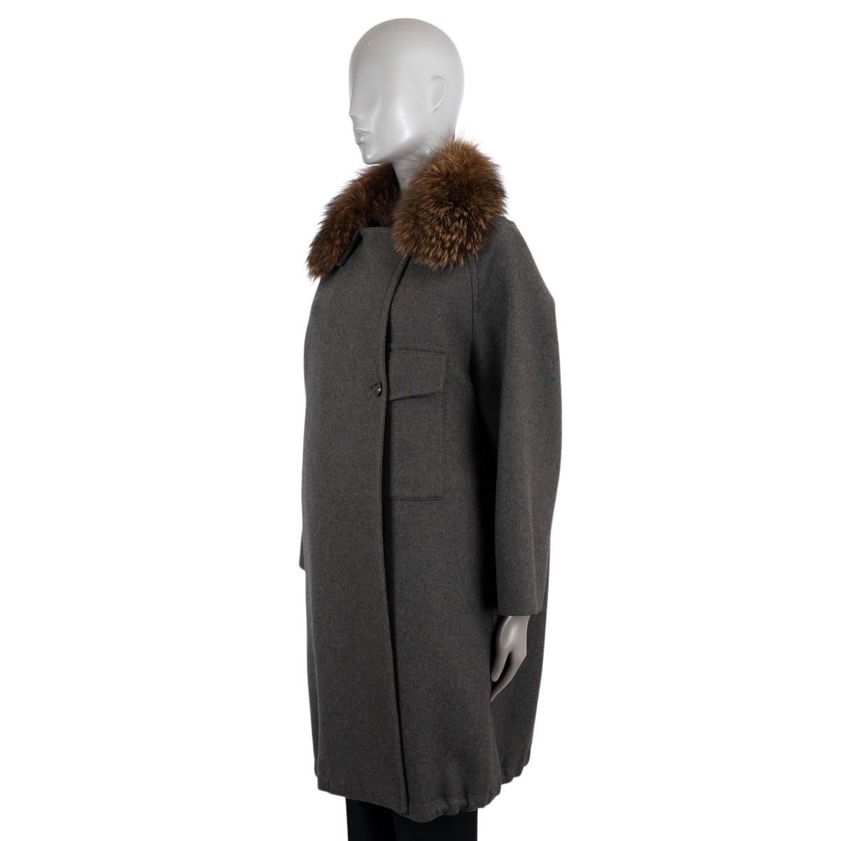 BRUNELLO CUCINELLI Manteau gris et vert cashmere FUR TRIM 40 S Pour femmes en vente