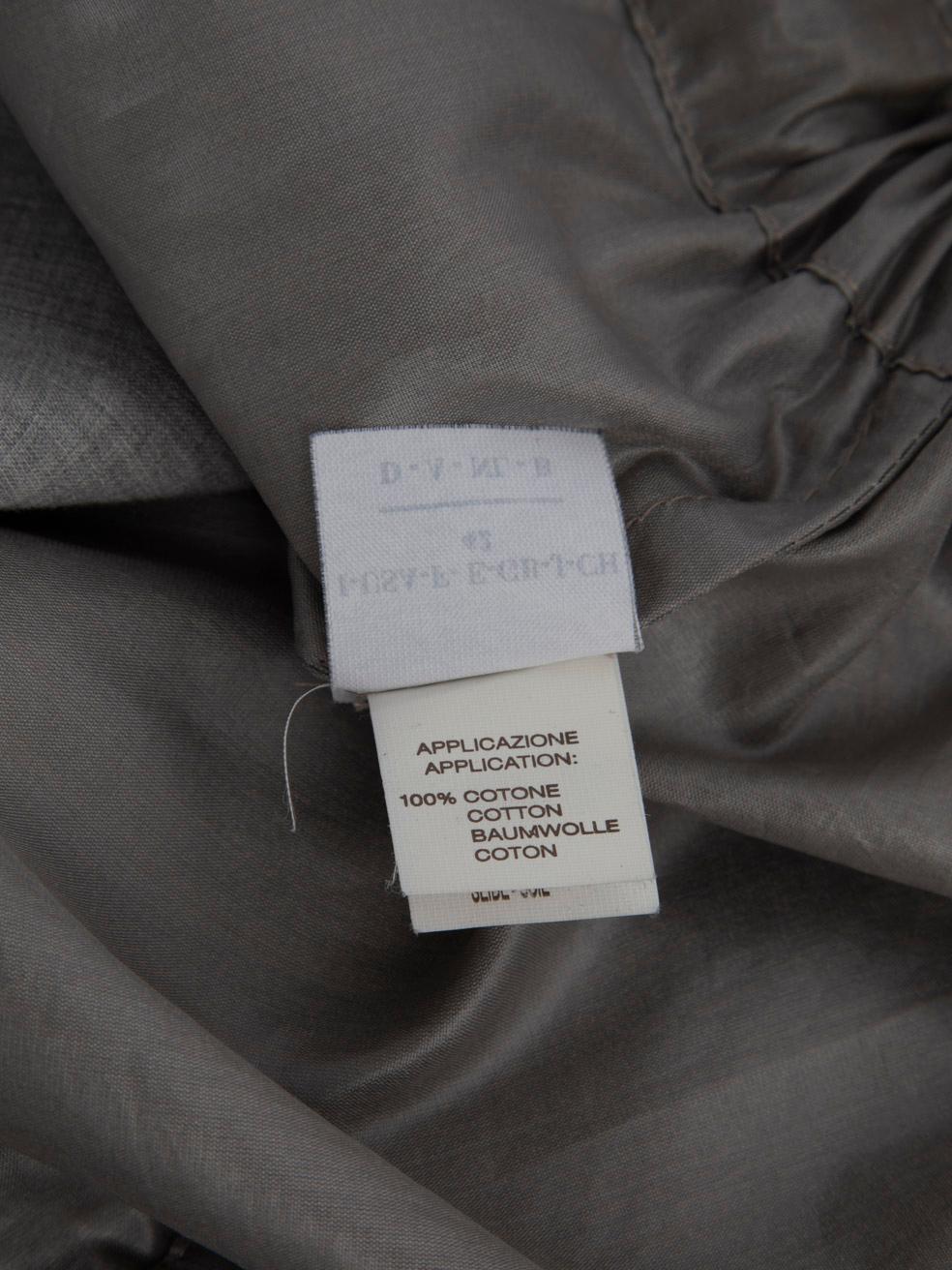 Brunello Cucinelli Chaqueta gris con capucha y cordón Talla M en venta 3