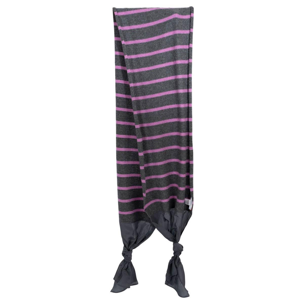 100% authentic Brunello Cucinelli striped muffler in grey and purple cashmere (100%) and details in silk (100%). Has been worn and is in excellent condition. 

Measurements
Width	32cm (12.5in)
Length	121cm (47.2in)

All our listings include only the