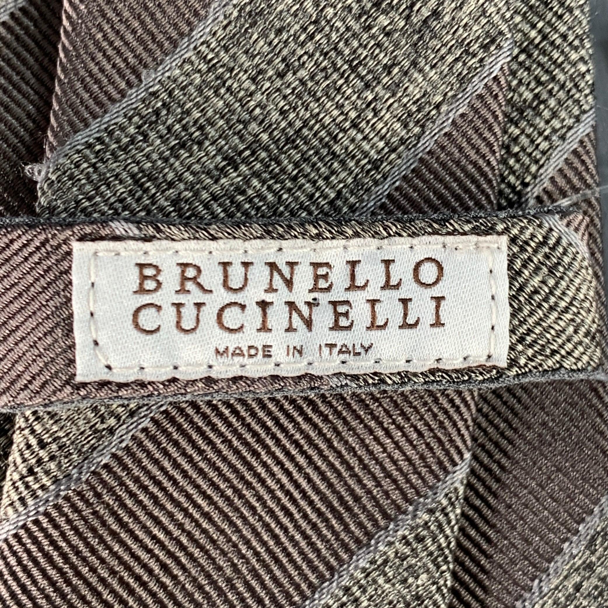 BRUNELLO CUCINELLI Grau-Silberne Diagonalstreifen-Krawatte mit schmalen Streifen im Zustand „Hervorragend“ im Angebot in San Francisco, CA