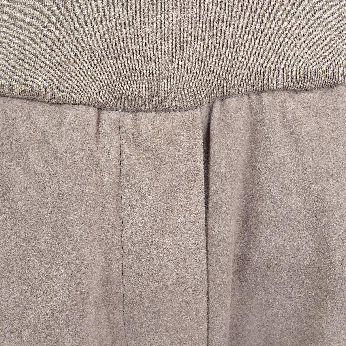 BRUNELLO CUCINELLI grey suede JOGGING Pants 40 S In Excellent Condition For Sale In Zürich, CH