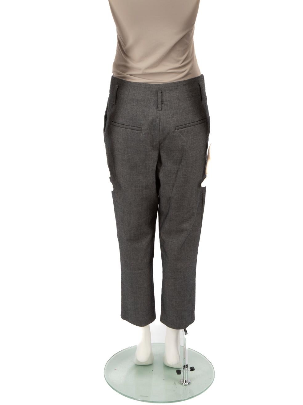 Brunello Cucinelli Graue spitz zulaufende Wollhose Größe S (Schwarz) im Angebot