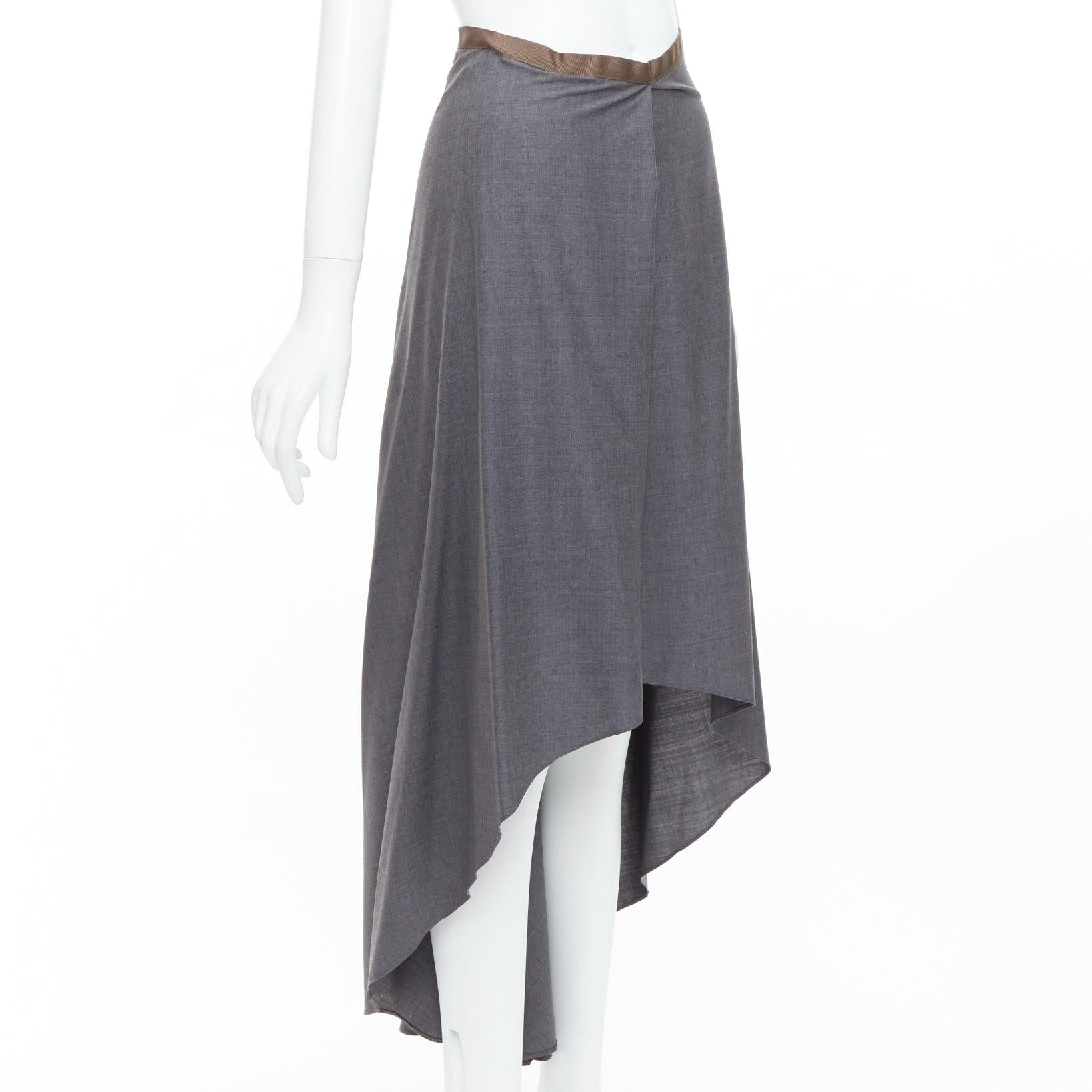 BRUNELLO CUCINELLI falda drapeada de lana virgen gris IT36 XXS
Referencia: GEGG/A00036
Marca: Brunello Cucinelli
Material: Lana virgen
Color: Gris, Marrón
Patrón: Sólido
Cierre: cremallera
Fabricado en: Italia

CONDICIÓN:
Estado: Muy bueno, este