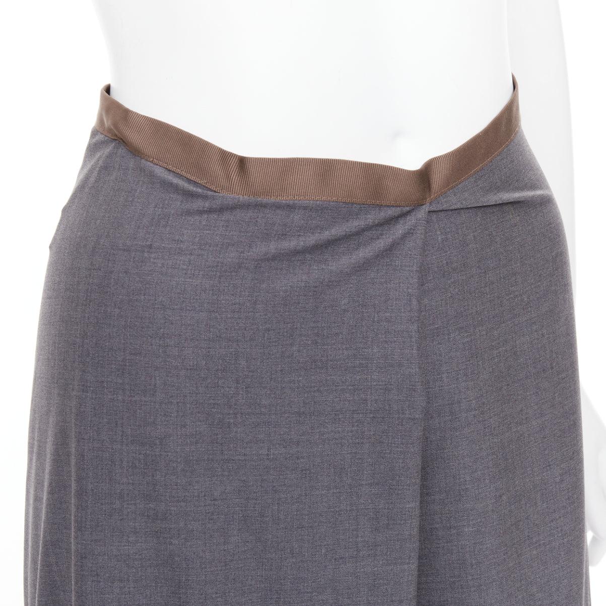 BRUNELLO CUCINELLI falda drapeada de lana virgen gris IT36 XXS Gris en venta