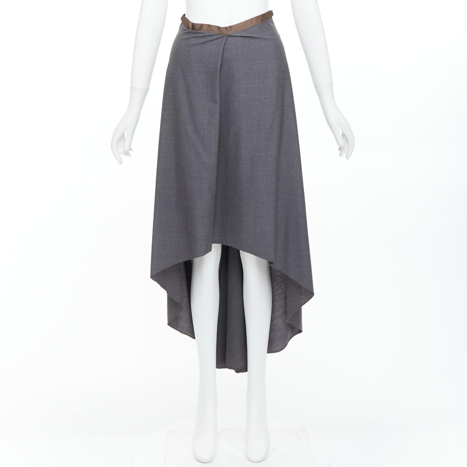 BRUNELLO CUCINELLI falda drapeada de lana virgen gris IT36 XXS en venta 4