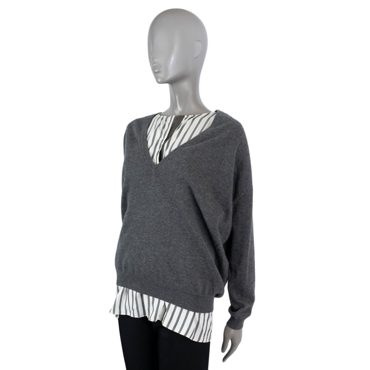 BRUNELLO CUCINELLI grey & white STRIPED BLOUSE & MONILI V-NECK Sweater XL In Excellent Condition For Sale In Zürich, CH