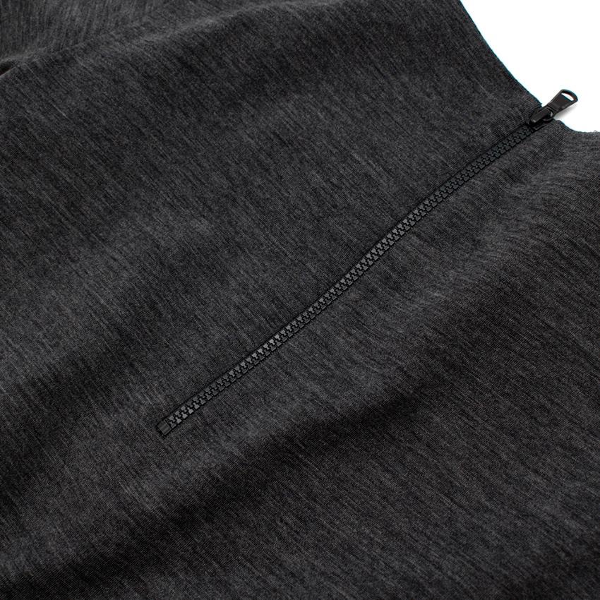 Brunello Cucinelli Grey Wool Jersey Short Sleeve Dress - Size S For Sale 2