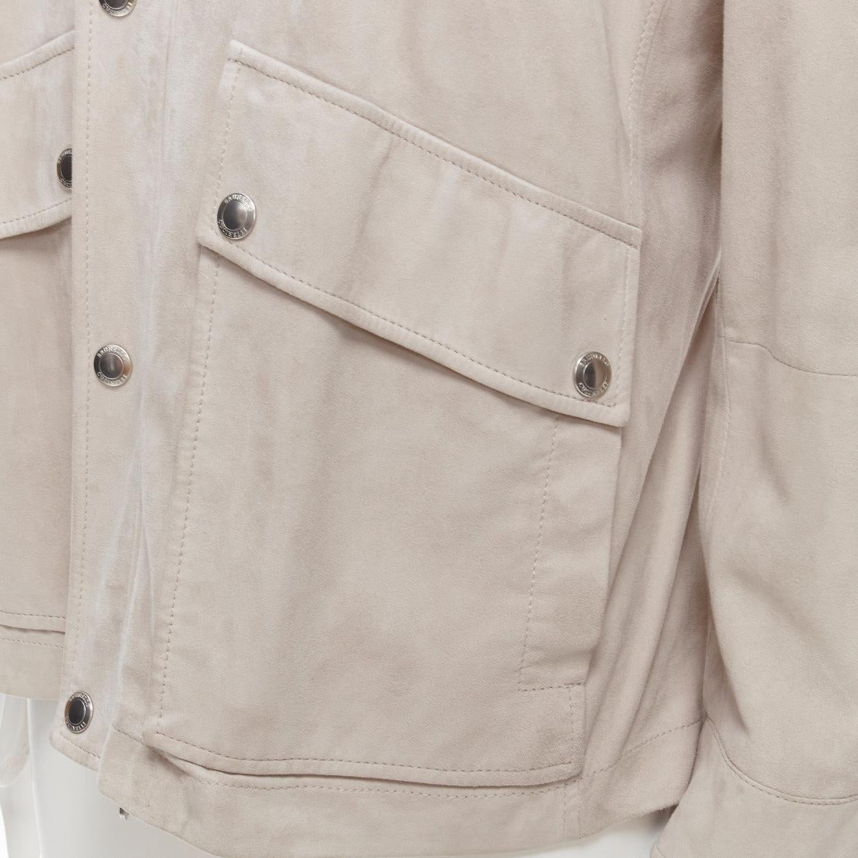 BRUNELLO CUCINELLI light grey genuine soft suede leather flap pocket jacket M
Reference: JSLE/A00016
Brand: Brunello Cucinelli
Material: Suede
Color: Grey
Pattern: Solid
Closure: Zip
Lining: Grey Cupro
Extra Details: Zip and snap buttons closure.