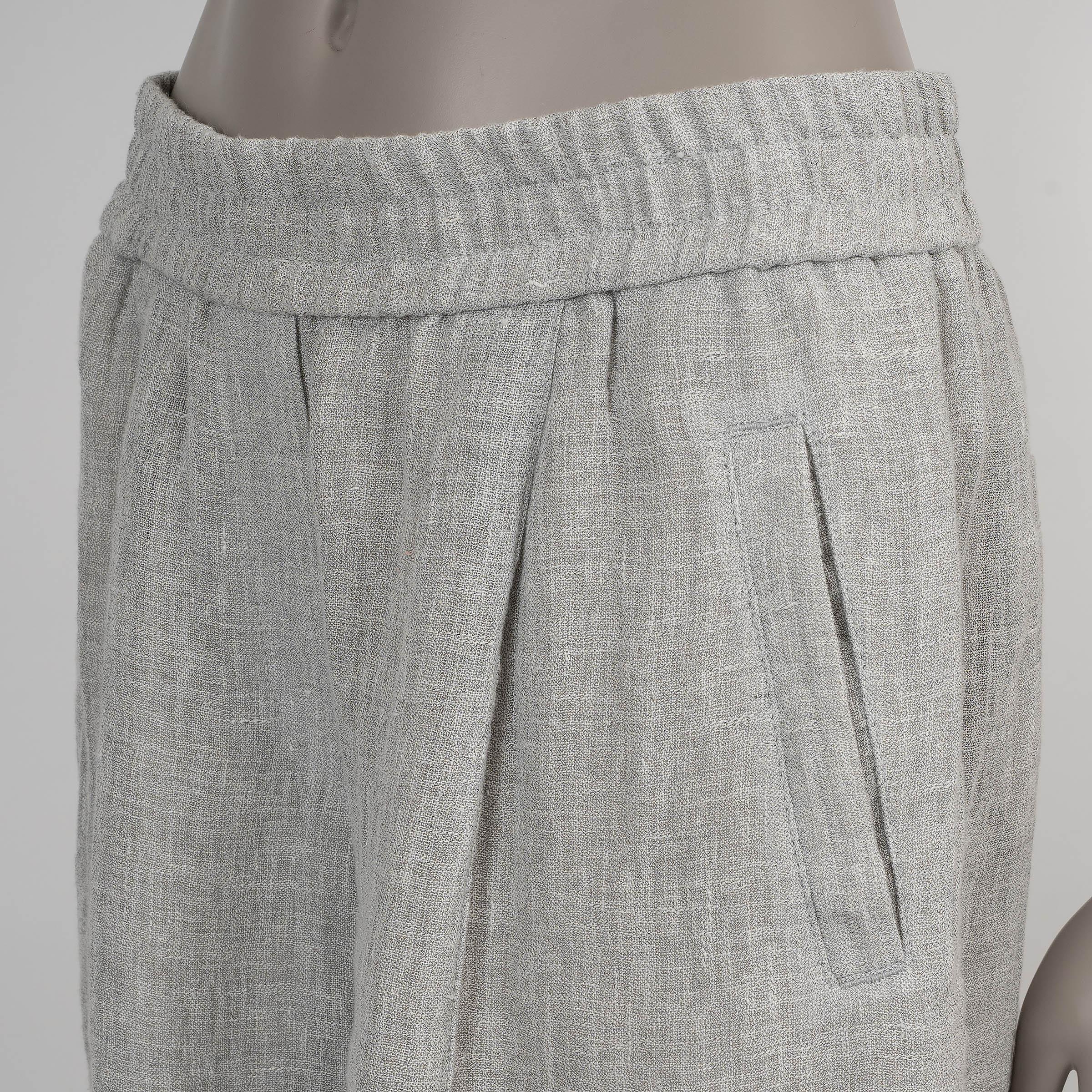 BRUNELLO CUCINELLI light grey linen 2024 CINKLED WIDE Pants 42 M Excellent état - En vente à Zürich, CH