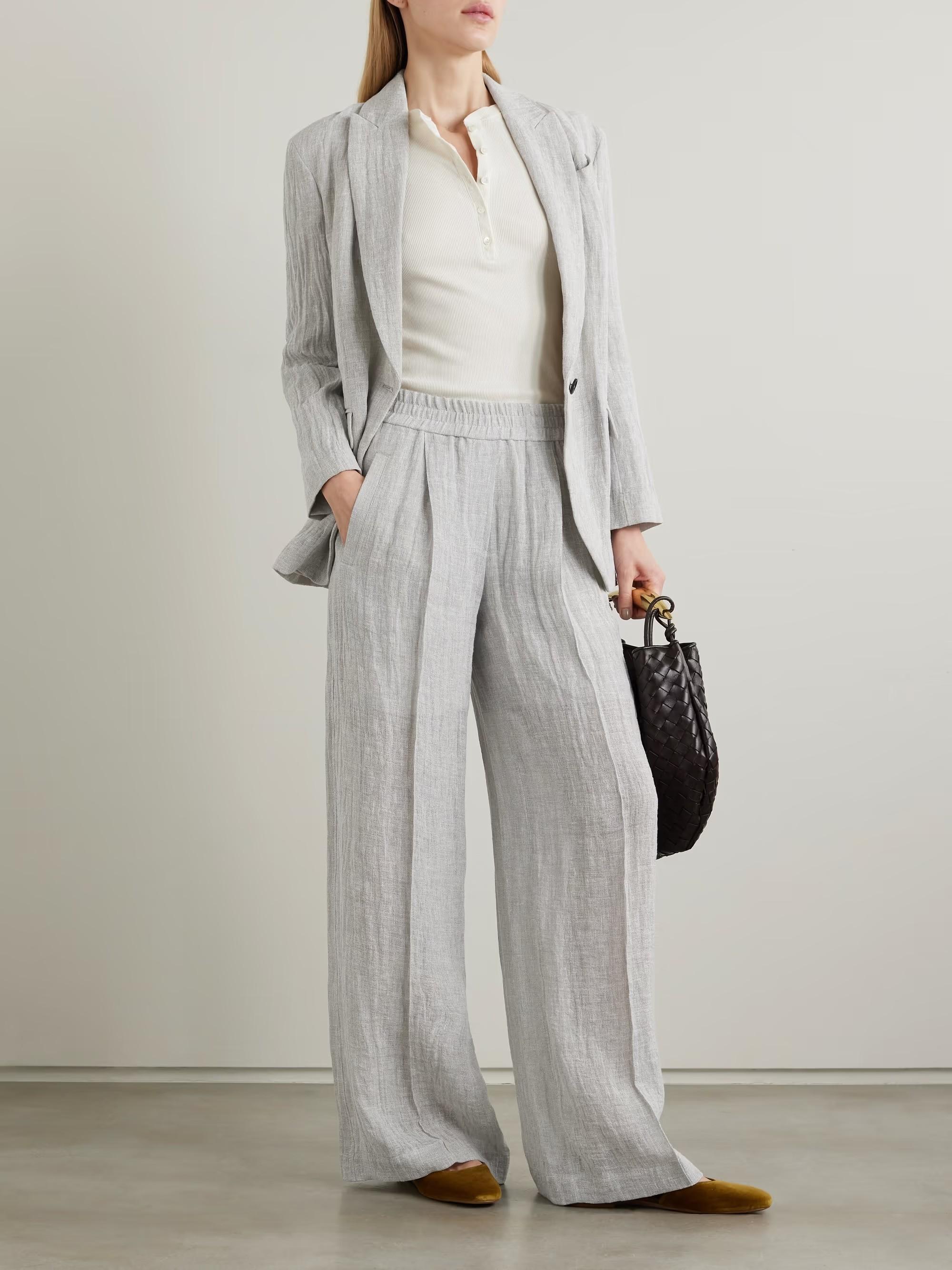 BRUNELLO CUCINELLI light grey linen 2024 CINKLED WIDE Pants 42 M en vente 3
