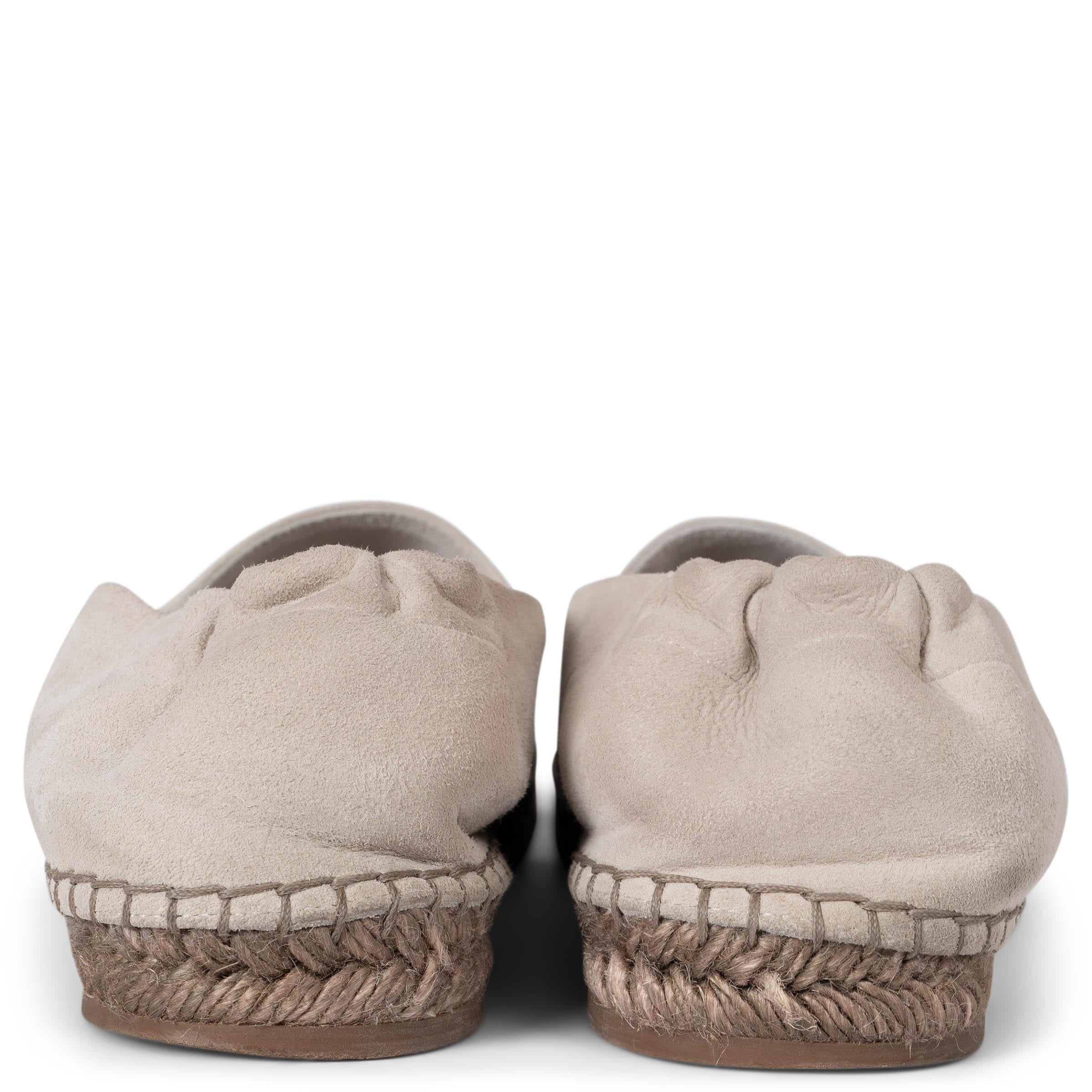 BRUNELLO CUCINELLI light taupe suede MONILI ESPADRILLE Flats Shoes 38.5 In Fair Condition For Sale In Zürich, CH