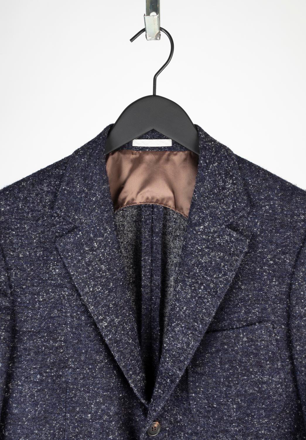 100% genuine Brunello Cucinelli blue grey blazer, S644 
Color: blue/Grey
(An actual color may a bit vary due to individual computer screen interpretation)
Material: 100% wool
Tag size: ITA48, runs Medium
This blazer is great quality item. Rate 9 of