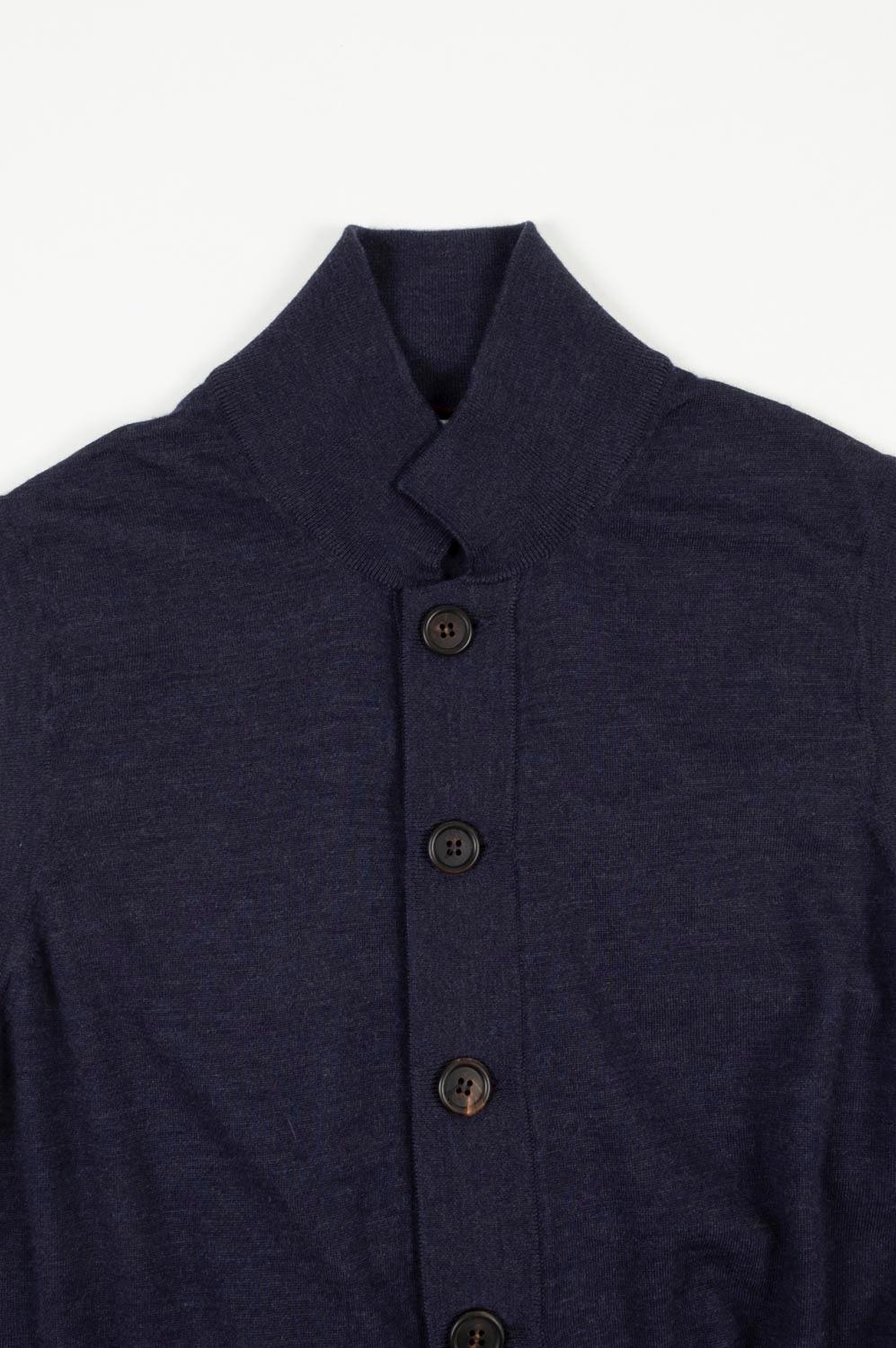 100% genuine Brunello Cucinelli Men Cardigan Vest, S745, SHE6
Color: Blue
(An actual color may a bit vary due to individual computer screen interpretation)
Material: 90% wool 10% cashmere
Tag size: ITA50 (Medium)
This vest is great quality item.