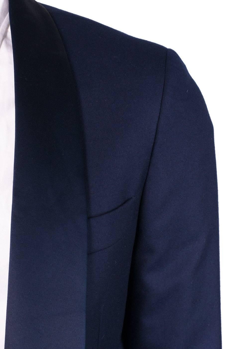 Brand New Brunello Cucinelli Satin Lapel Suit
Original Tags & Hanger Included
Retails in Stores & Online for $7795
Men's Size EUR 48 R / US 38 R Fits True to Size

Adopt that air of deserving confidence in your Brunello Cucinelli Suit Jacket. This