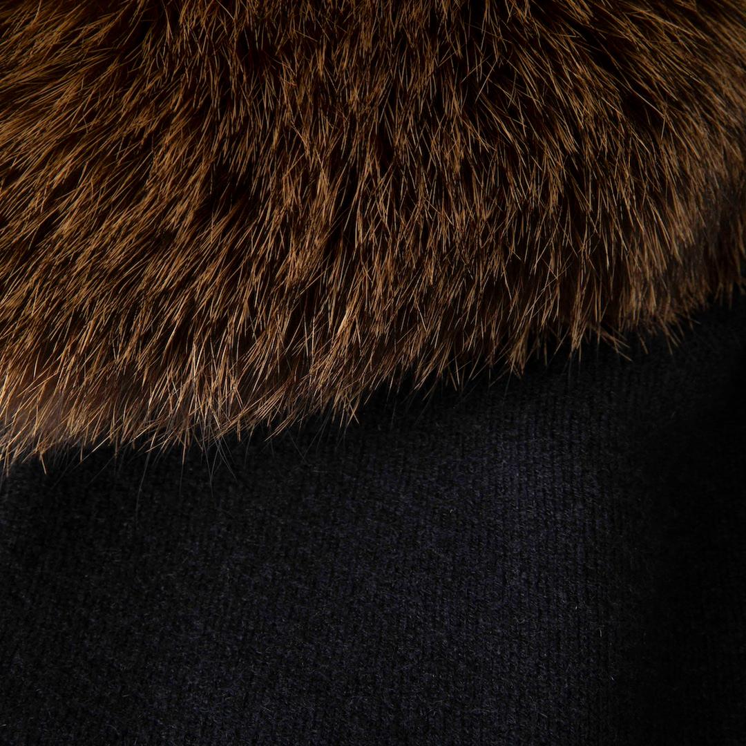 Brunello Cucinelli Navy Cashmere Fox Fur Trim Cape Size S In Good Condition In London, GB